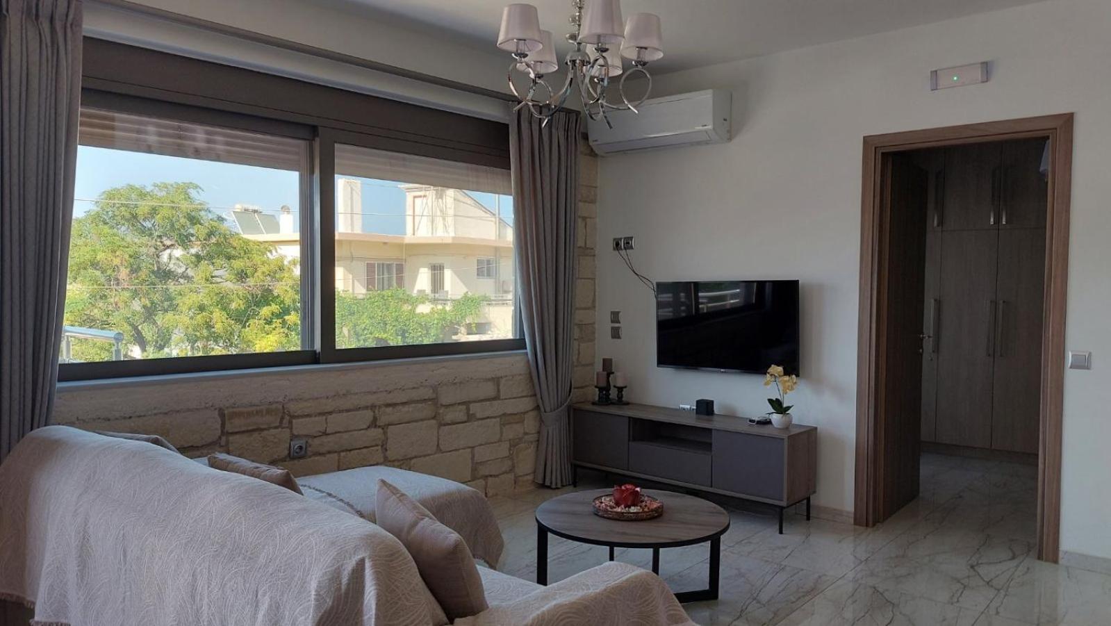 Ioanna 2 Apartment