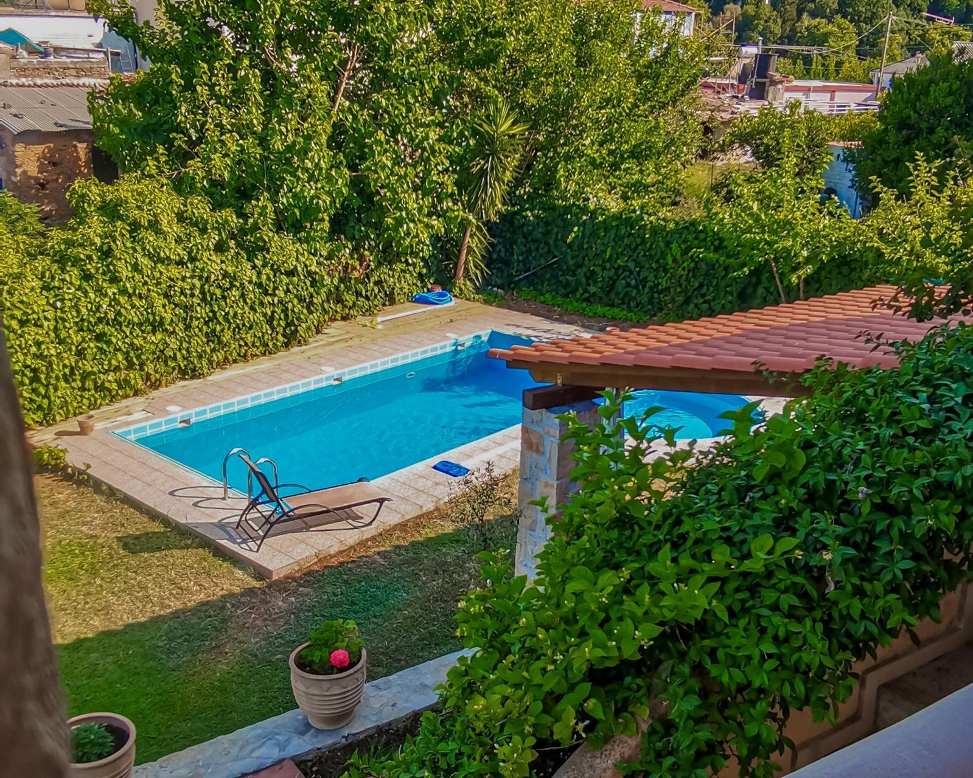Villa Skine With Private Pool And Garden