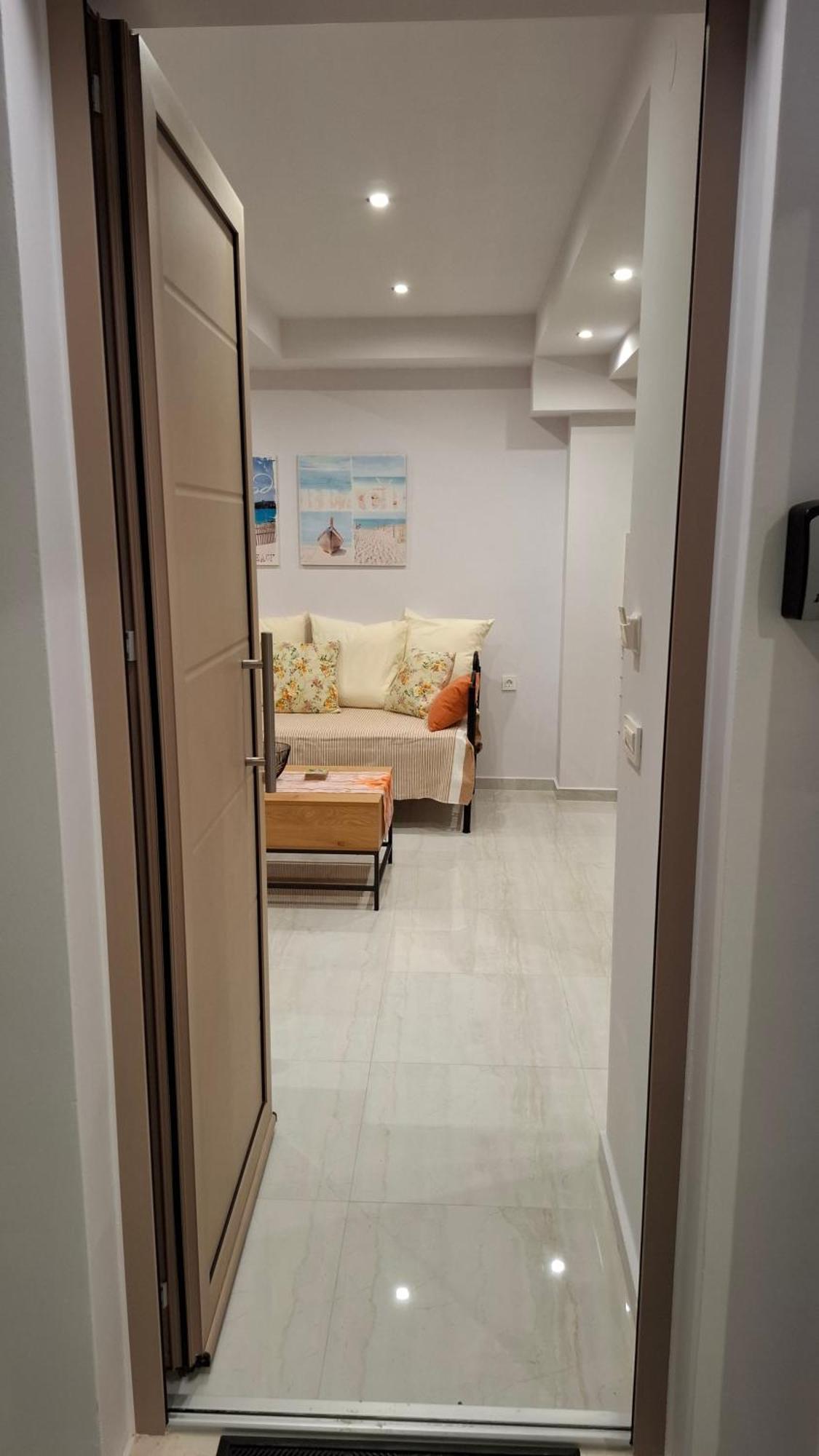 Luxious Apartment