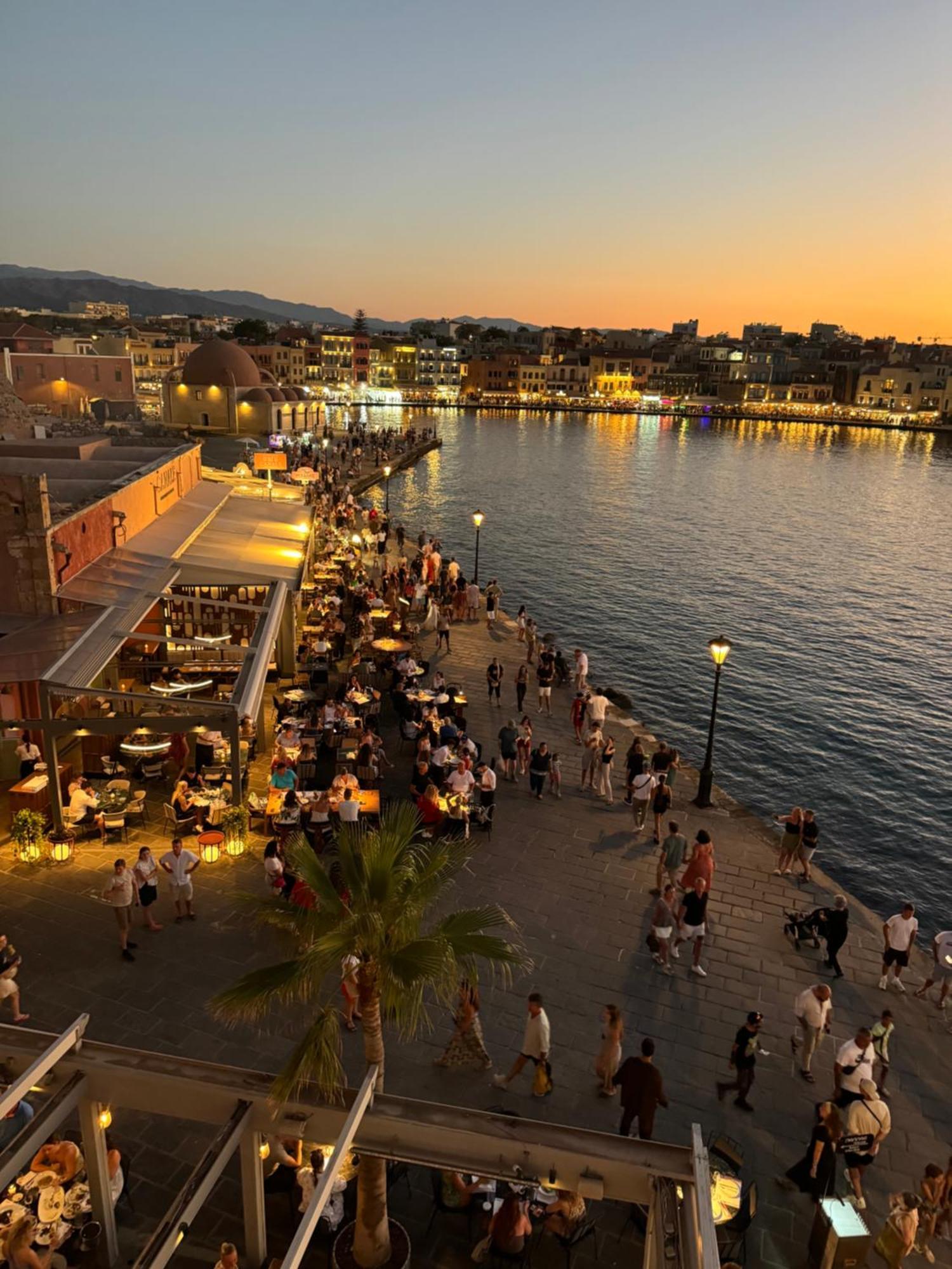 The Athena Apartment, Chania Seaside *
