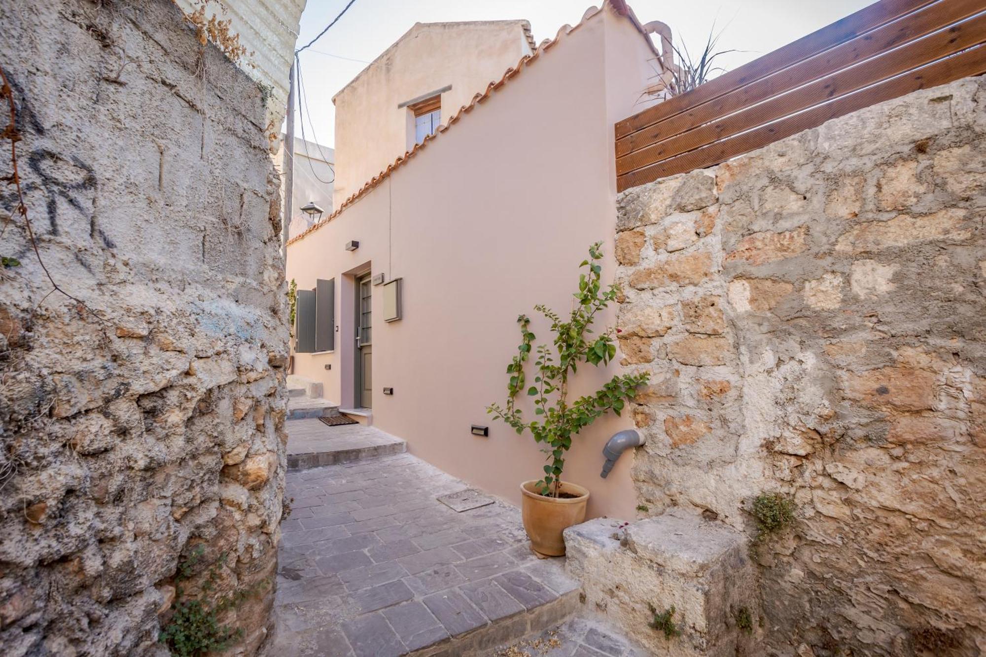 Comfinest * Chania (Crete)
