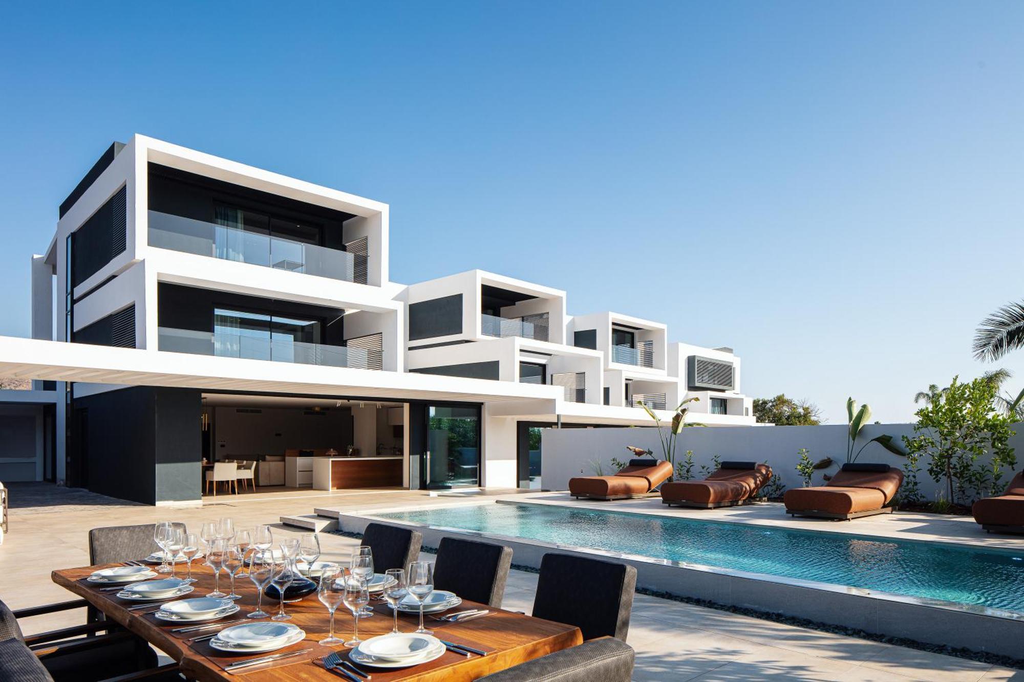 Nuera Villa *