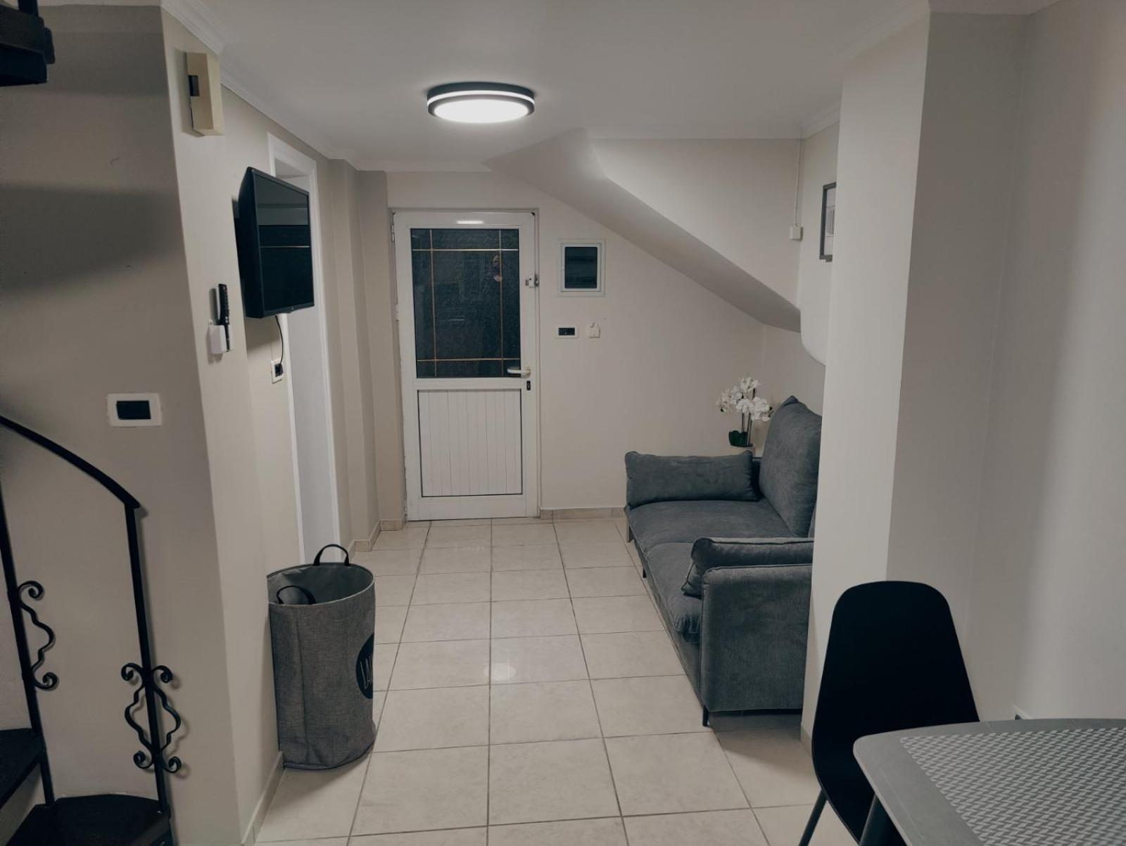 Foumidon Apartments, Chania