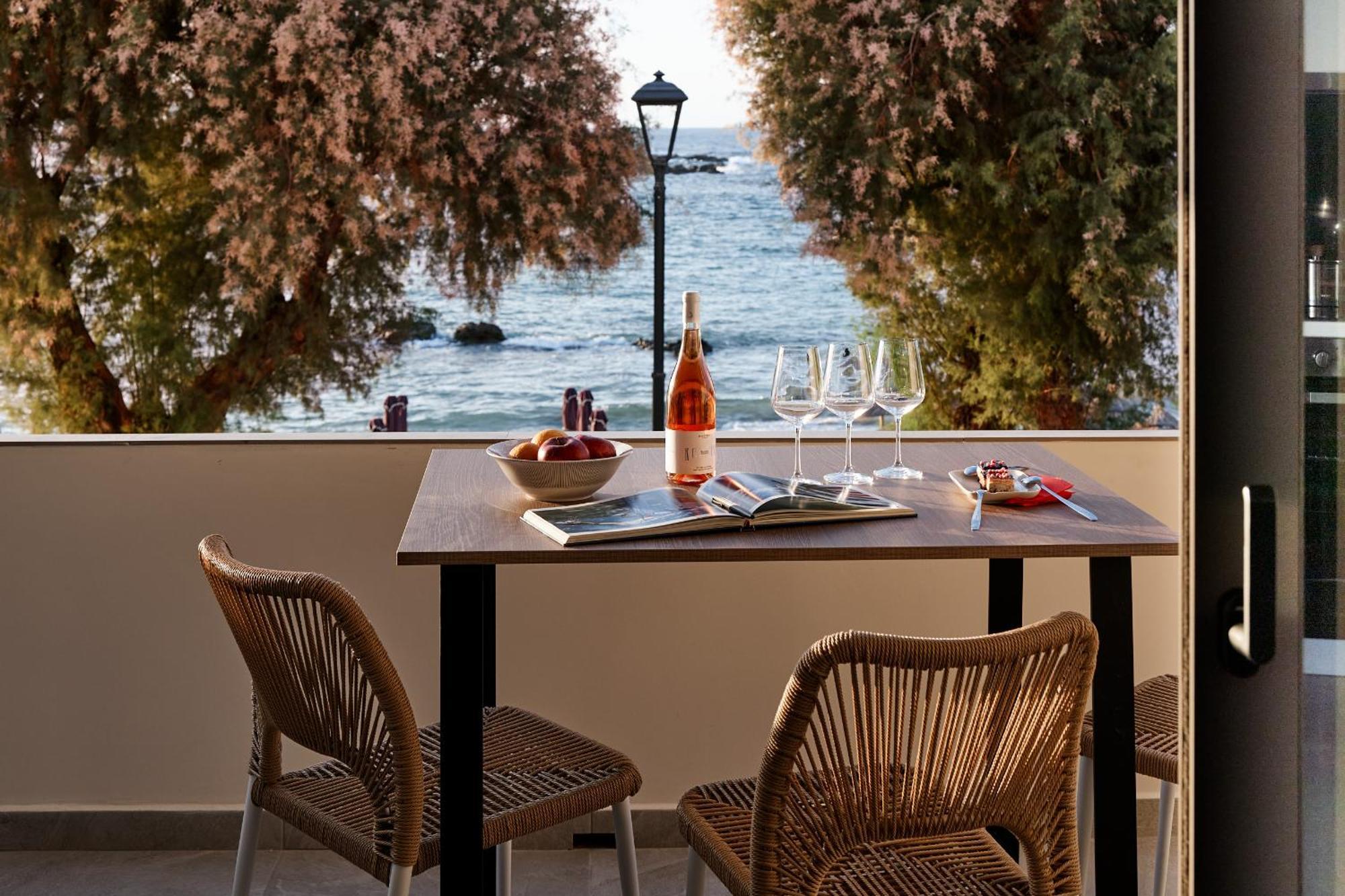 Callista Seafront Apartment Chania (Crete)