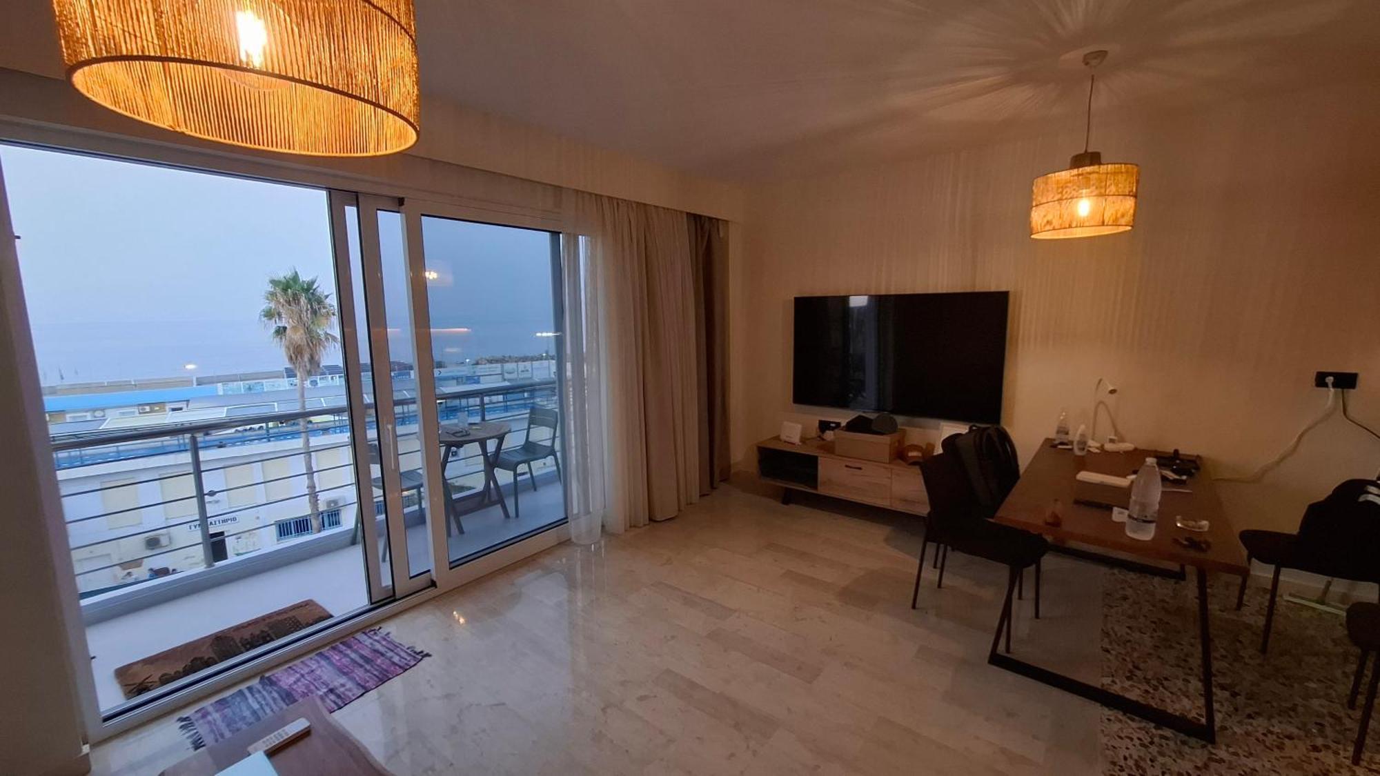 Apartment Sea View Modern 2br Floor On Nea Chora