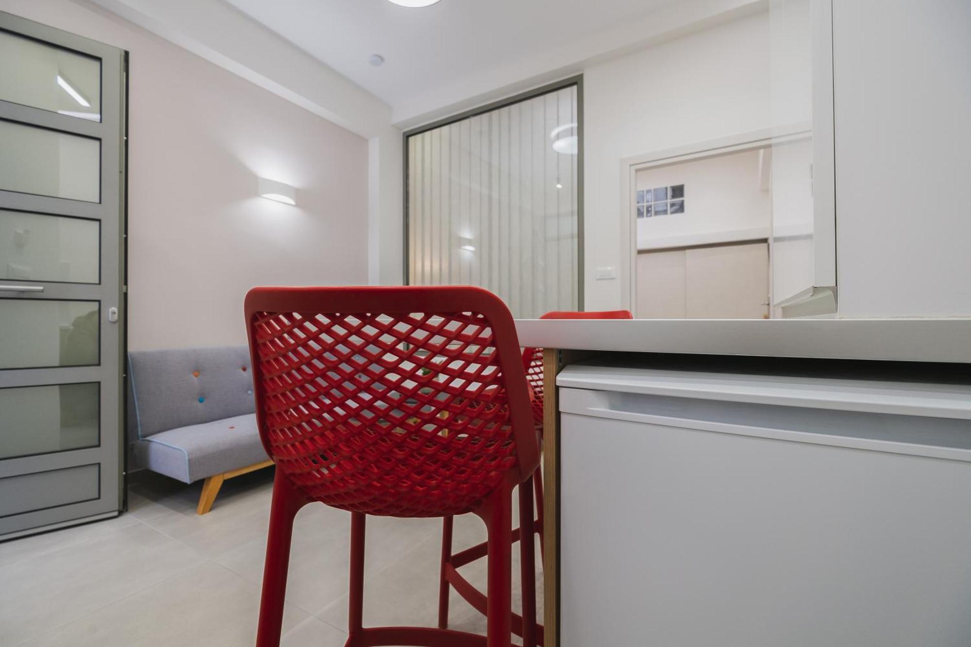 Peris 4 With Yard Steps To Old Town - Ac, Wifi *
