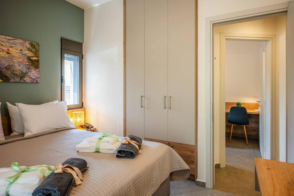 Erato - Newly Renovated With Parking Apartment *
