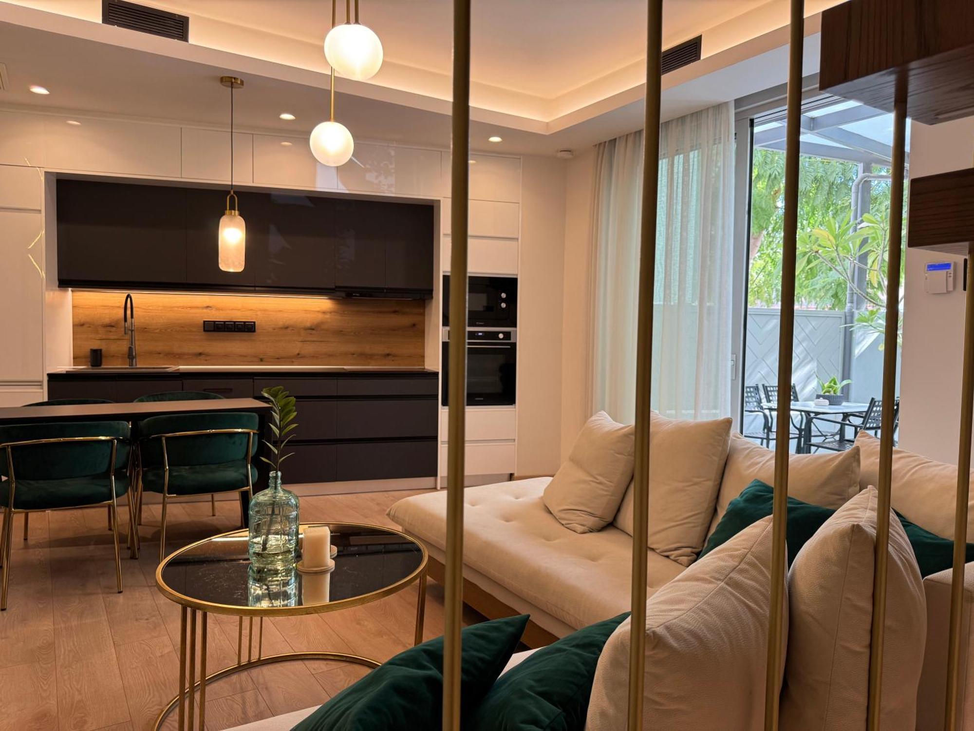 Ethyr Atrium Apartment