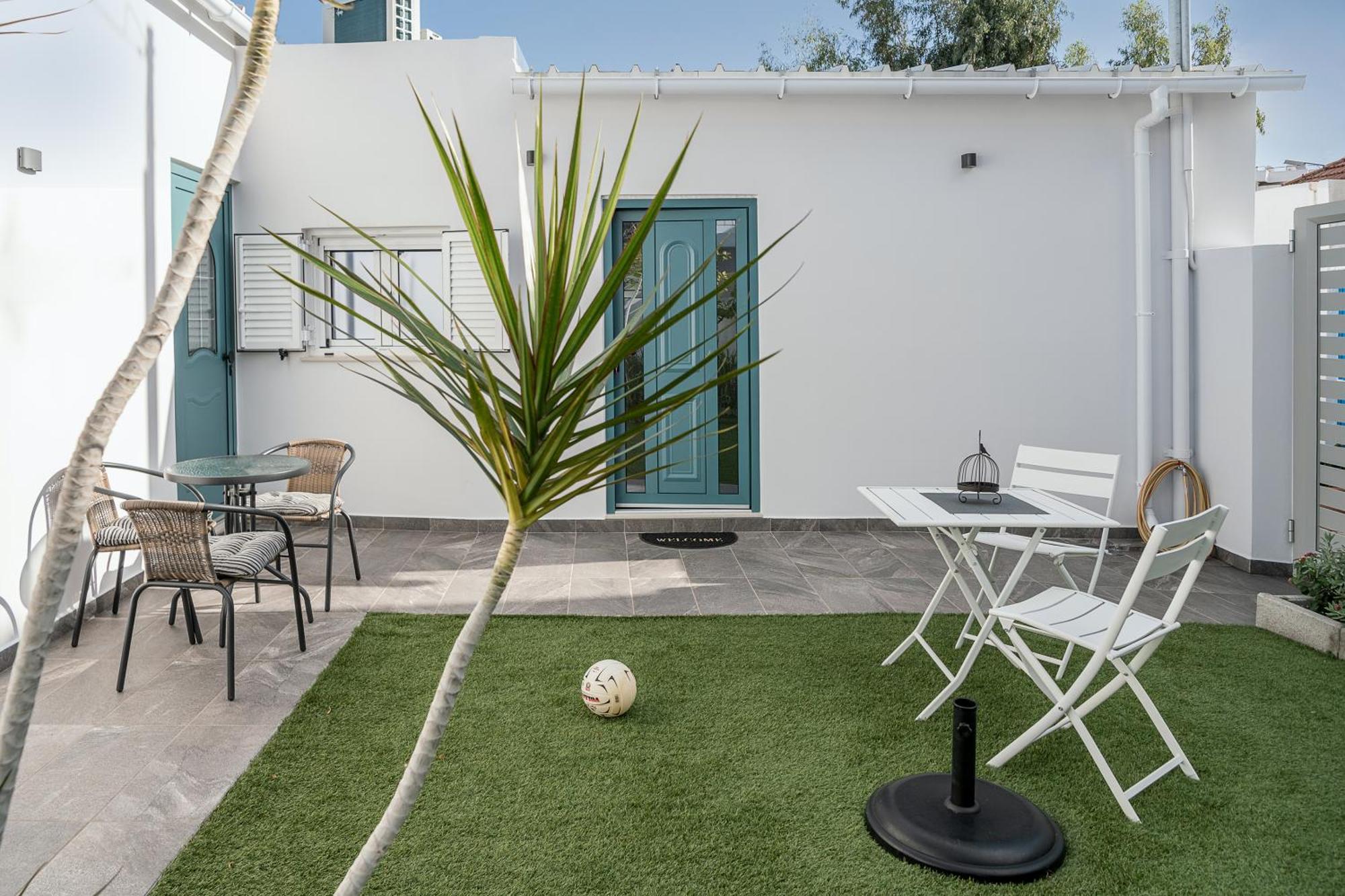 Apartment M 100m From The *