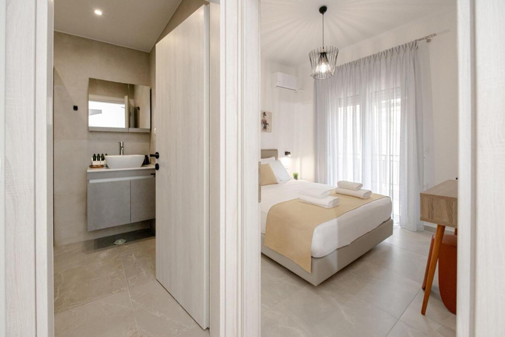 Minimal Chic Retreat Apartment