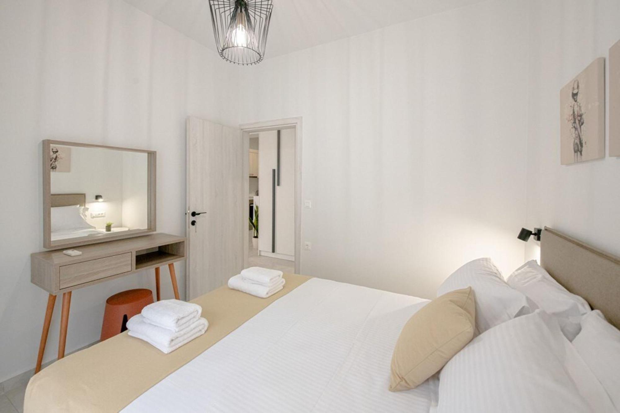 Minimal Chic Retreat * Chania (Crete)