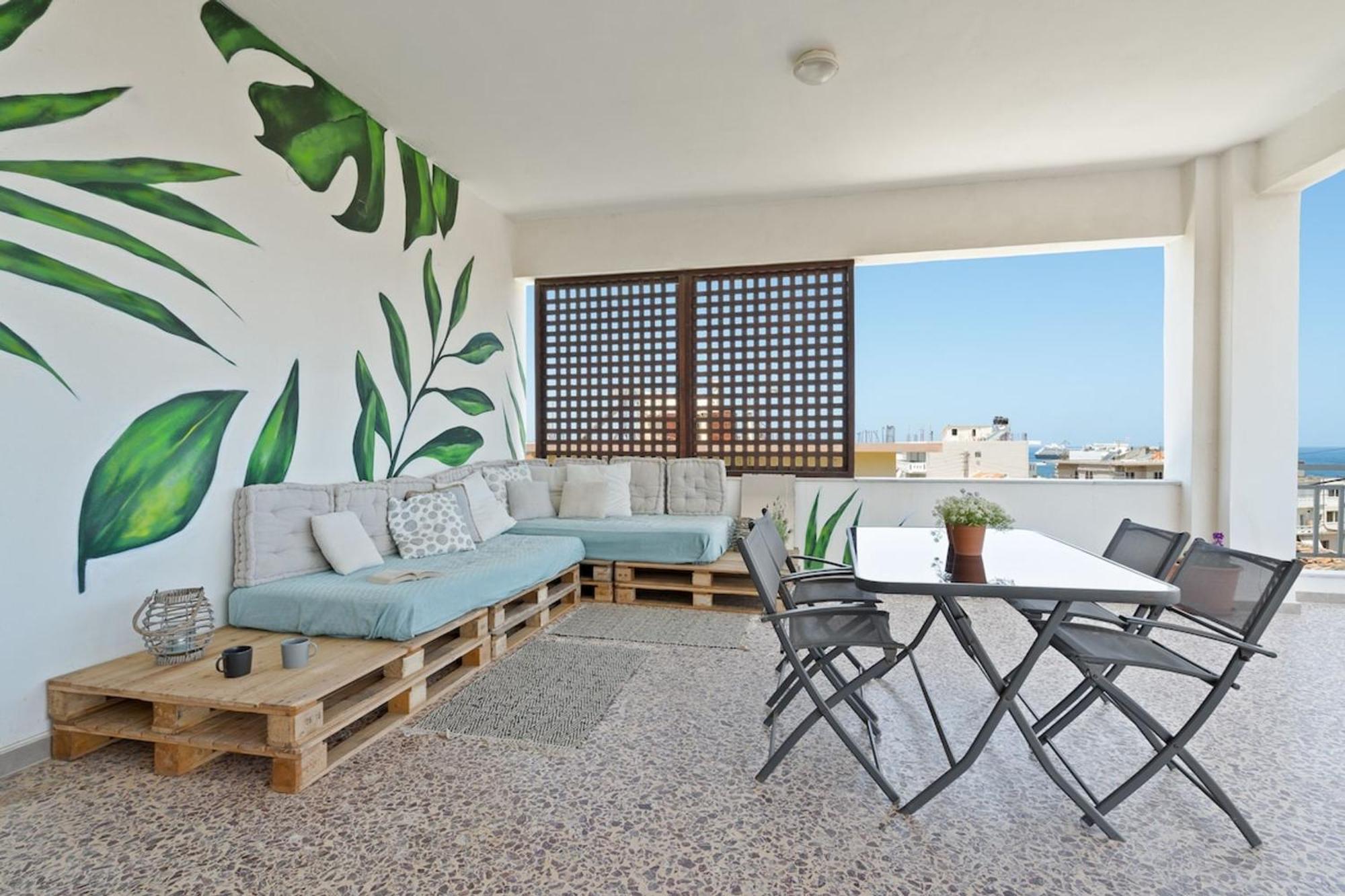 Sea And Mountain View Apartment Chania (Crete)