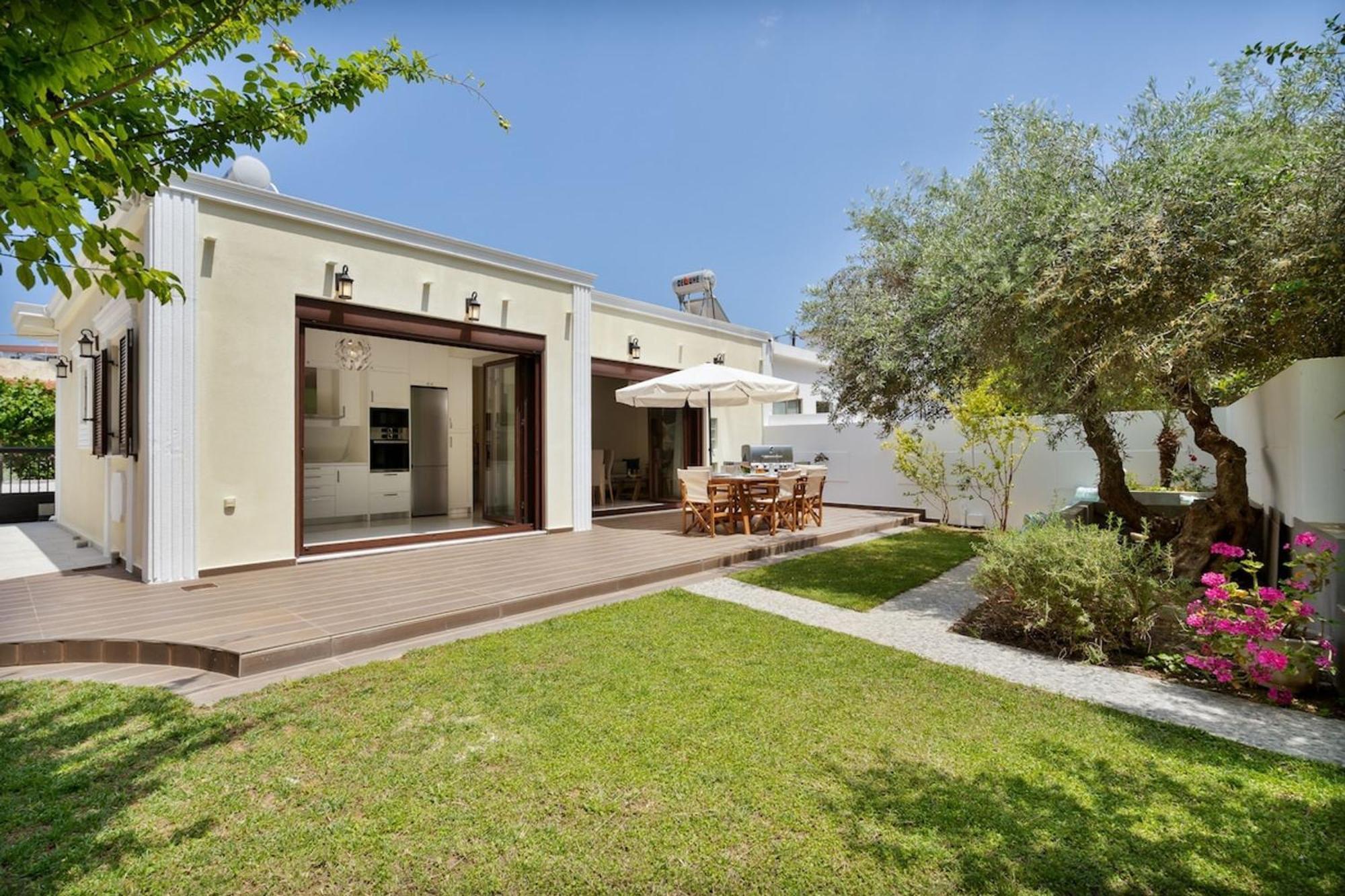 Chania Boutique - Steps From The *