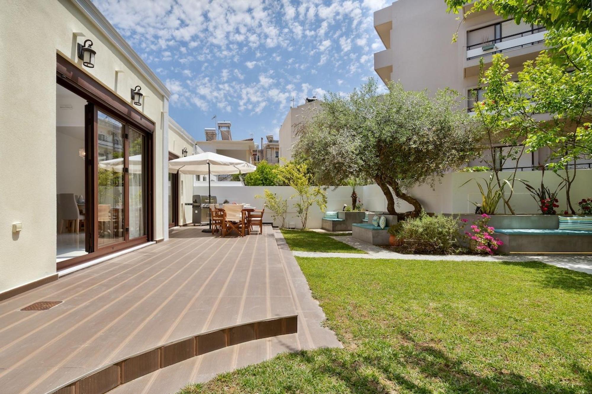 Chania Boutique - Steps From The Villa