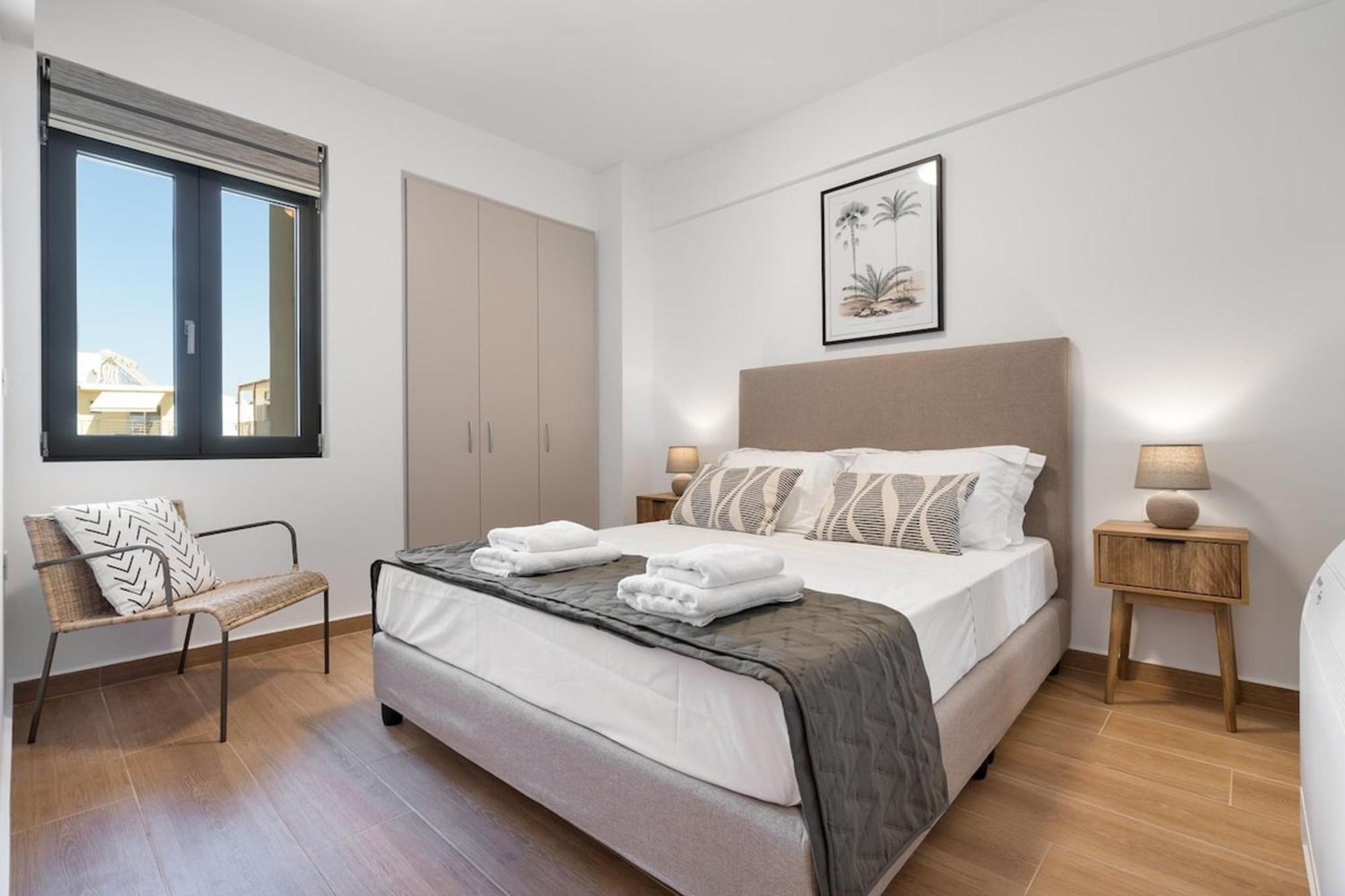 Comfy Terrace And Parking 800m To Old Town And Chania (Crete)