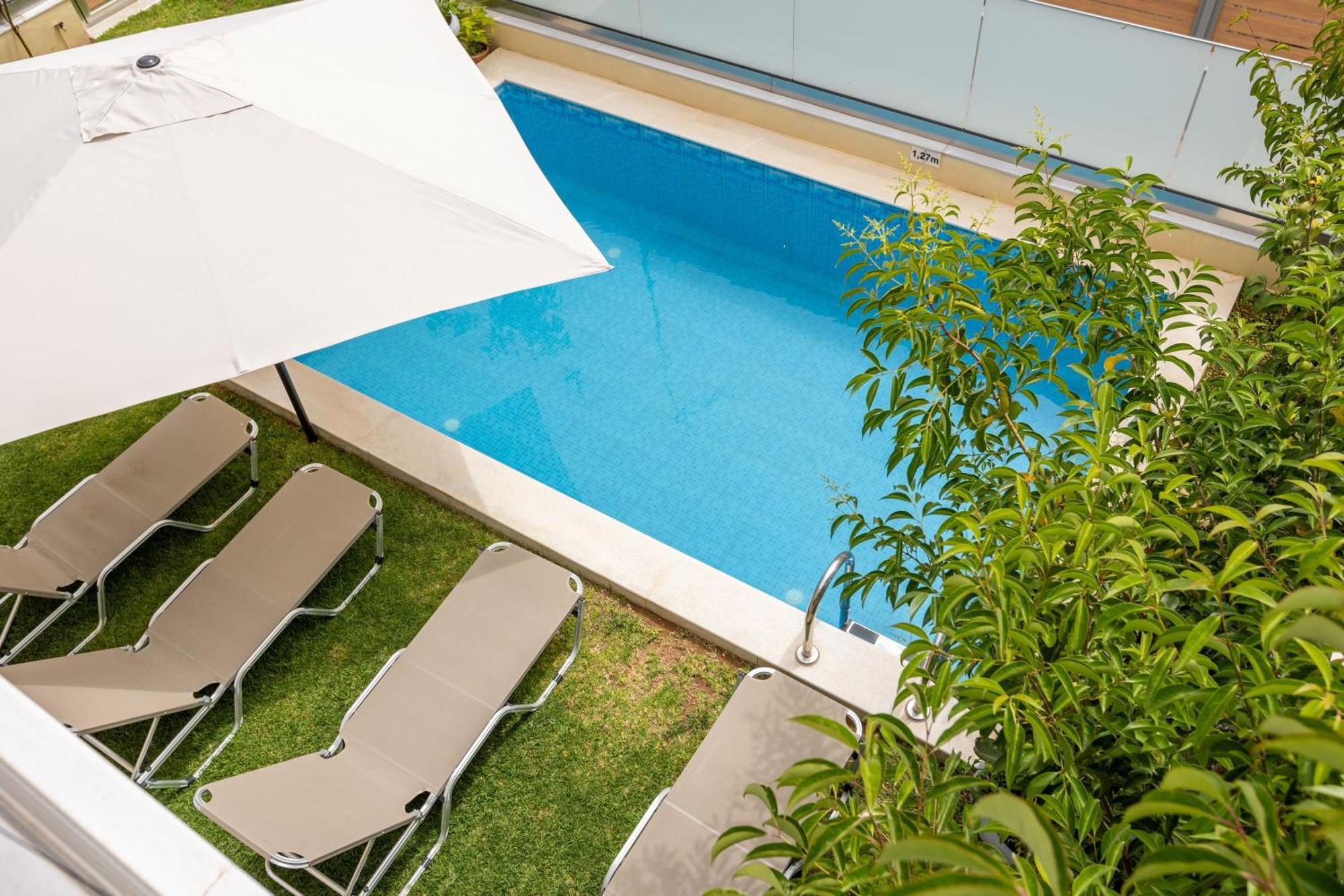 Villa Park And Sea View With Pool 2