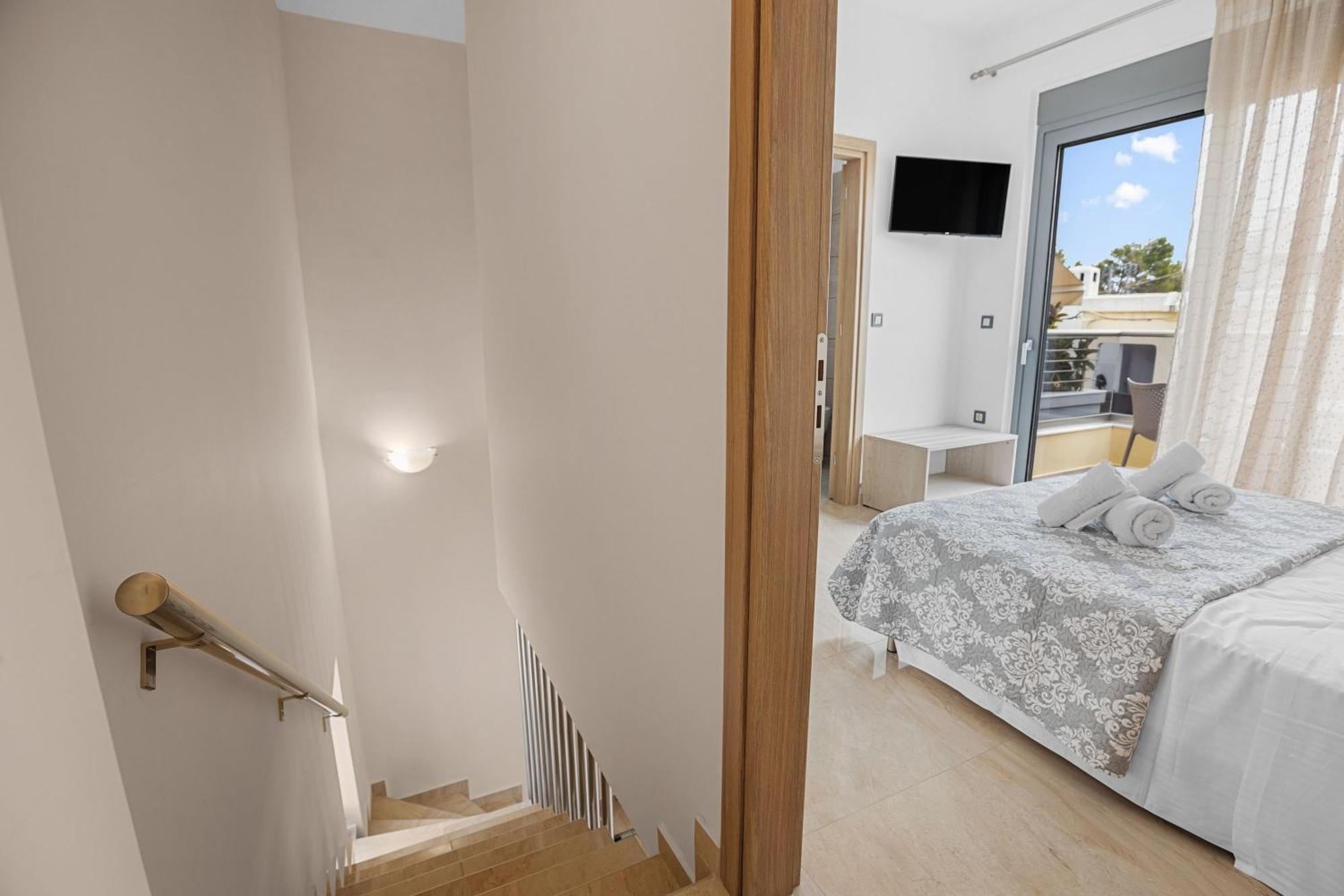 Villa Park And Sea View With Pool 2 *