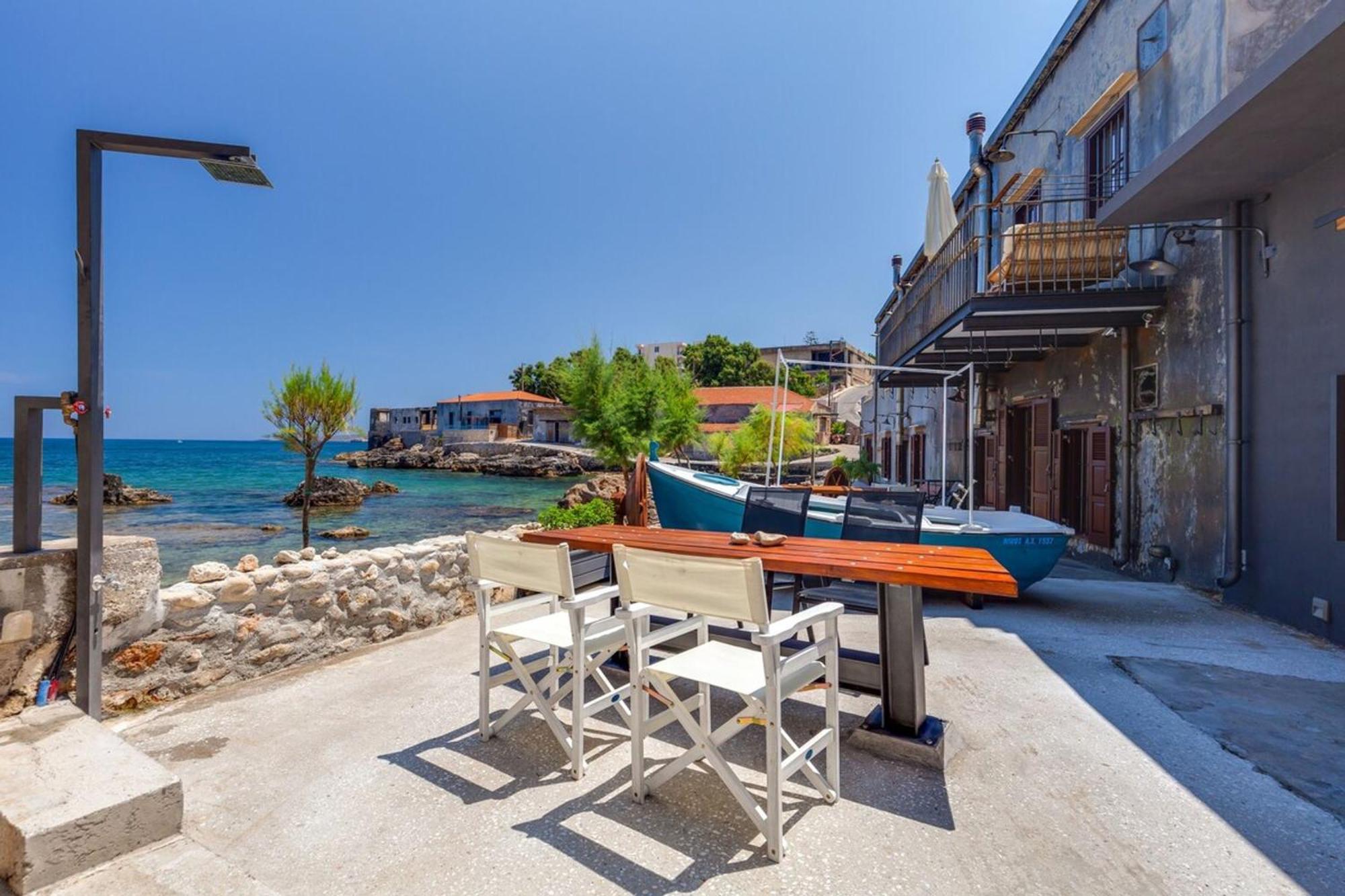 Skiff - Transformed On The Water's Edge Apartment Chania (Crete)