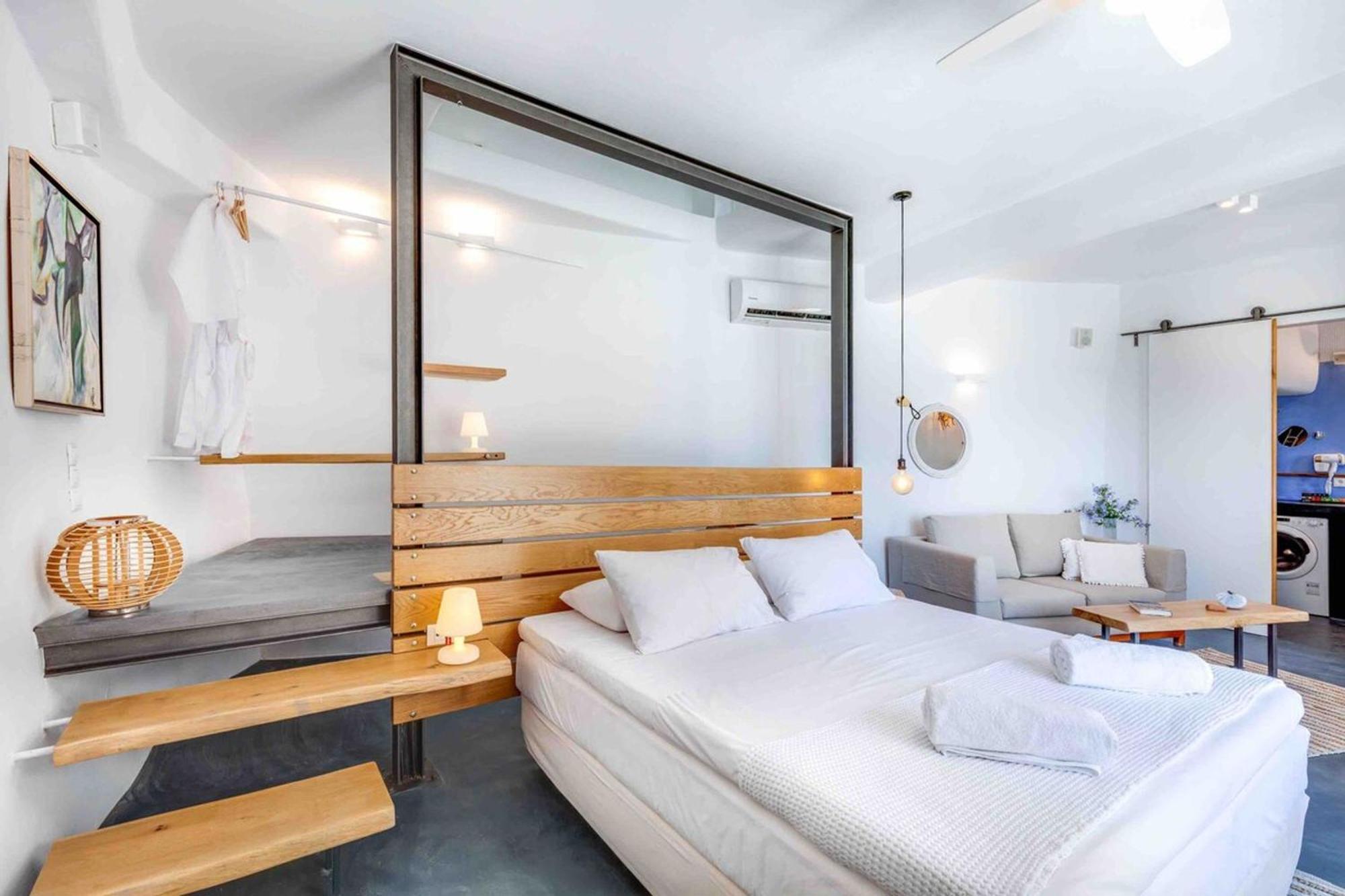 Apartment Skiff - Transformed On The Water's Edge