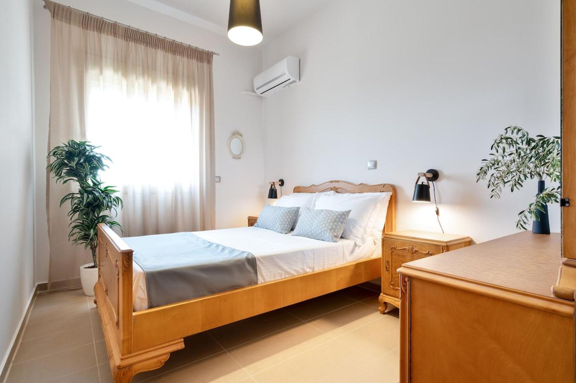 Anastasia With Private Pool And Full Privacy *