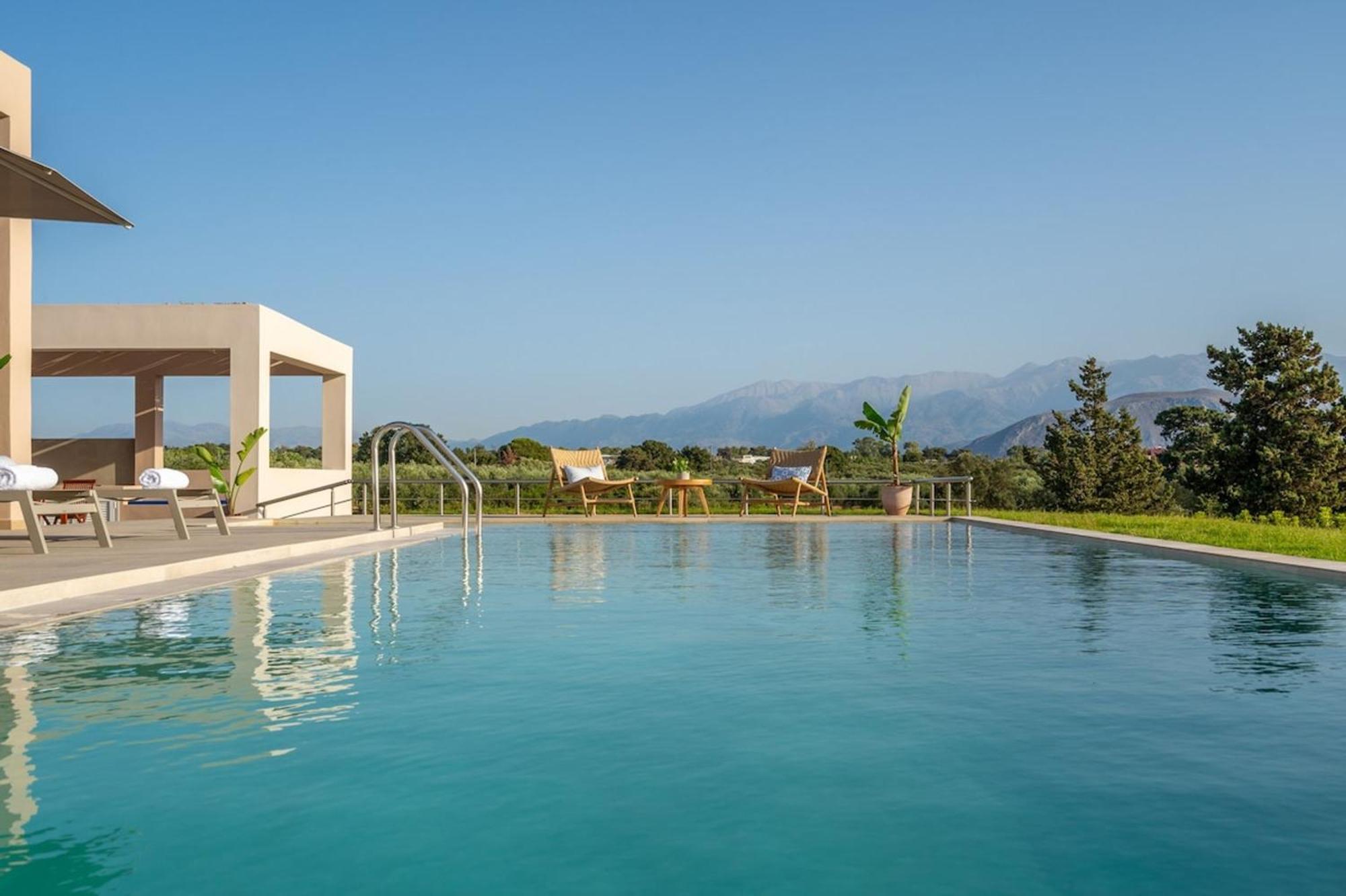 Anastasia With Private Pool And Full Privacy