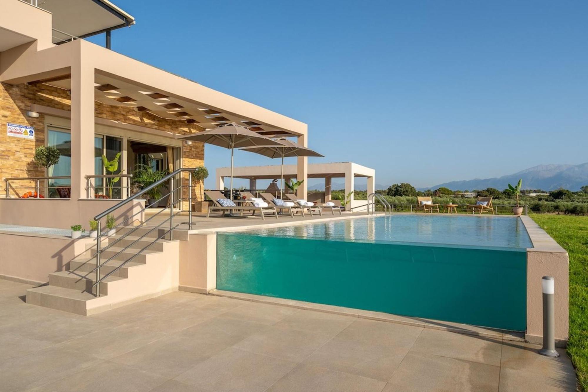 Anastasia With Private Pool And Full Privacy Villa