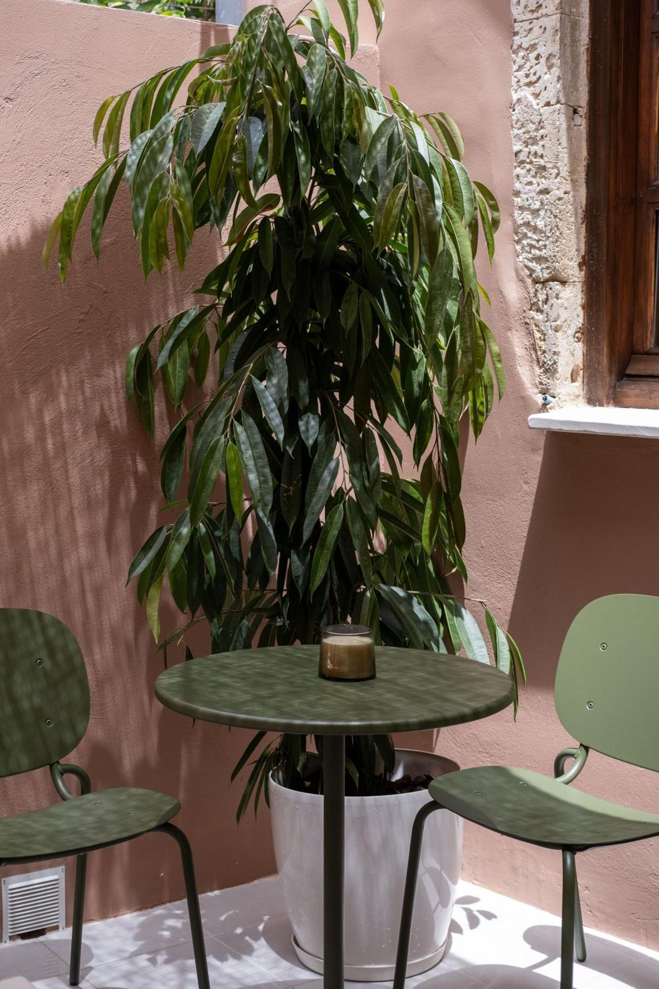 Qualia Slowlife * Chrissi Akti Chania