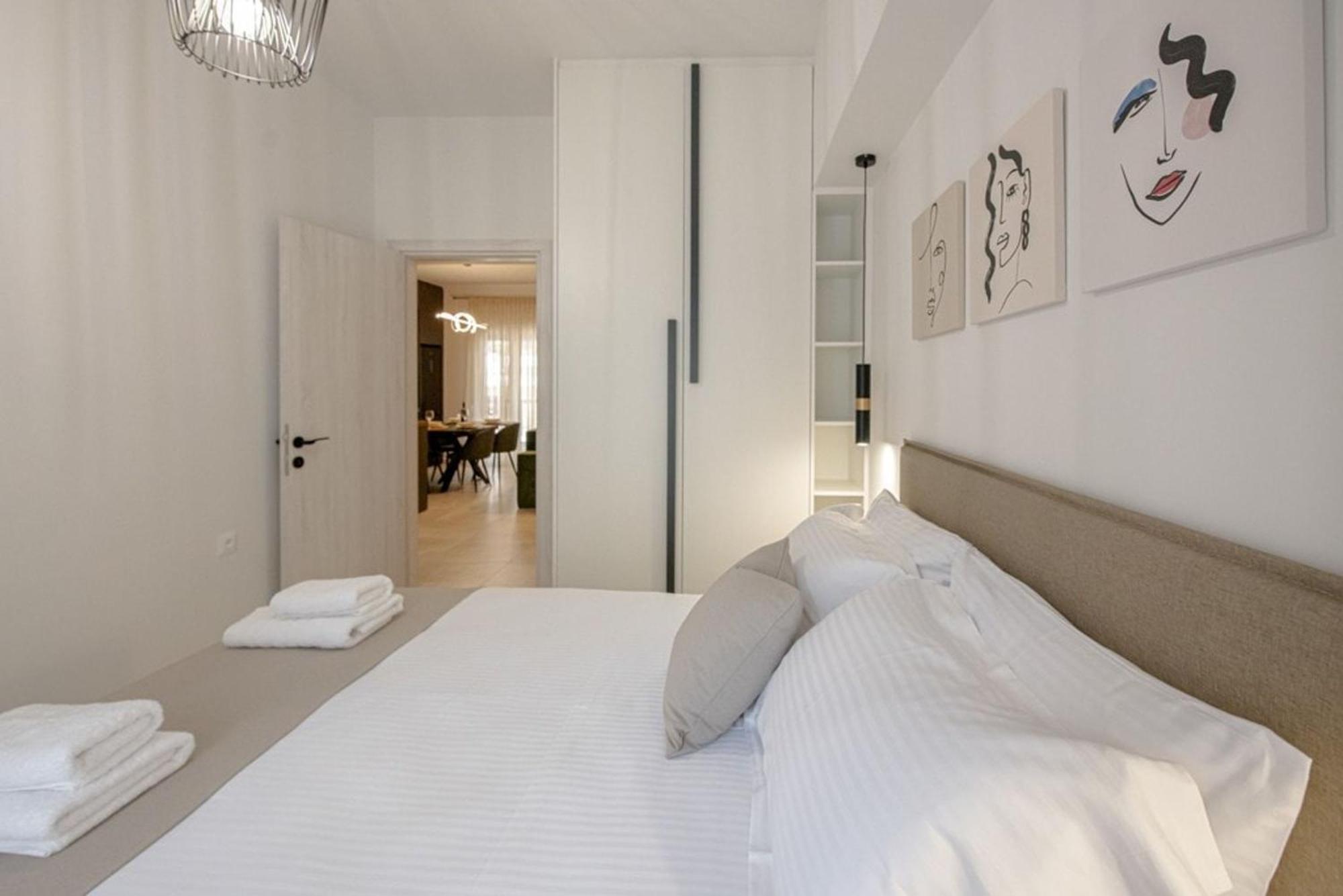 Luxury Chic Retreat