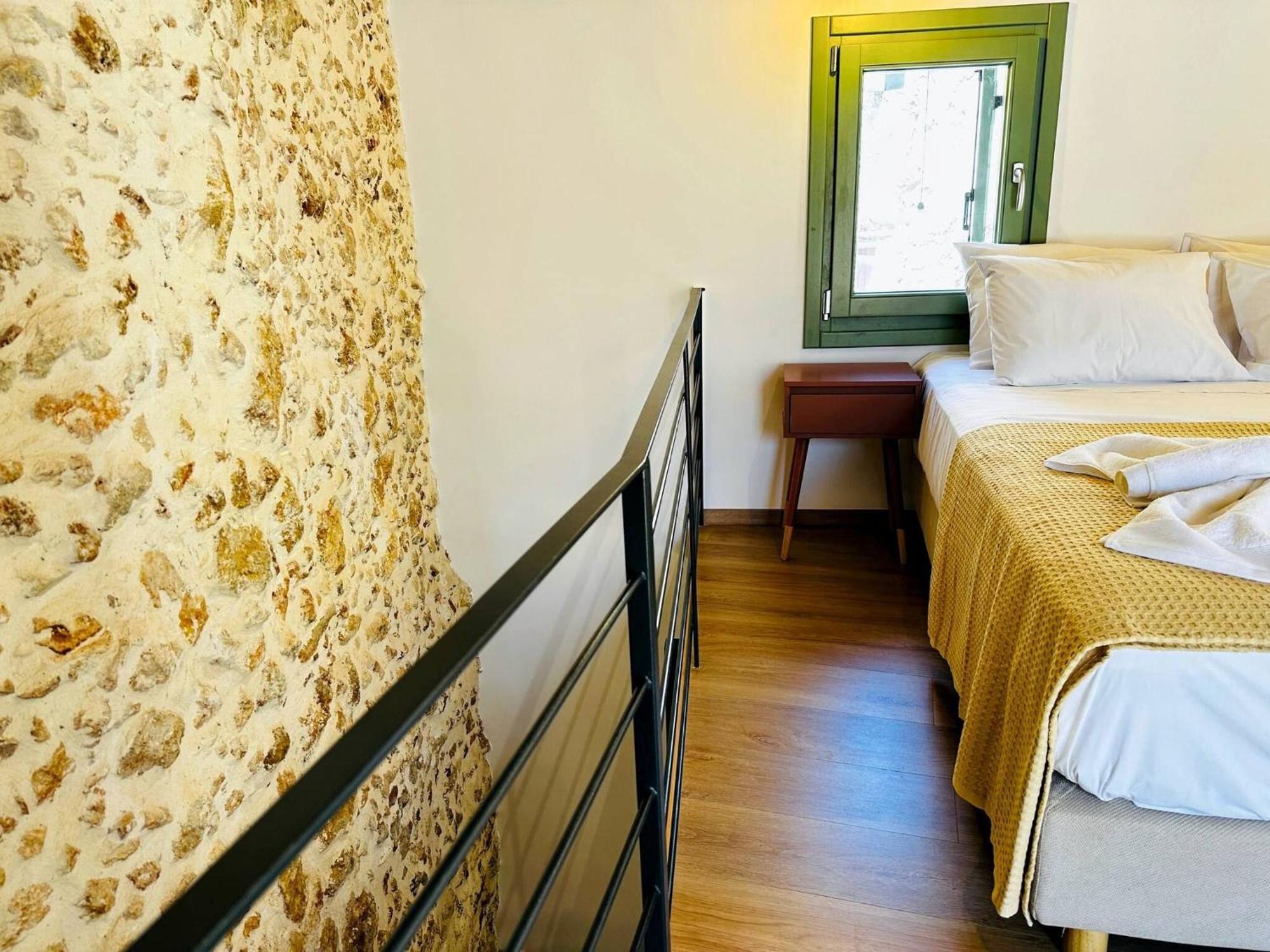 Roussos Place - Next To Splantzia Square - 2bd 2ba * Chania (Crete)