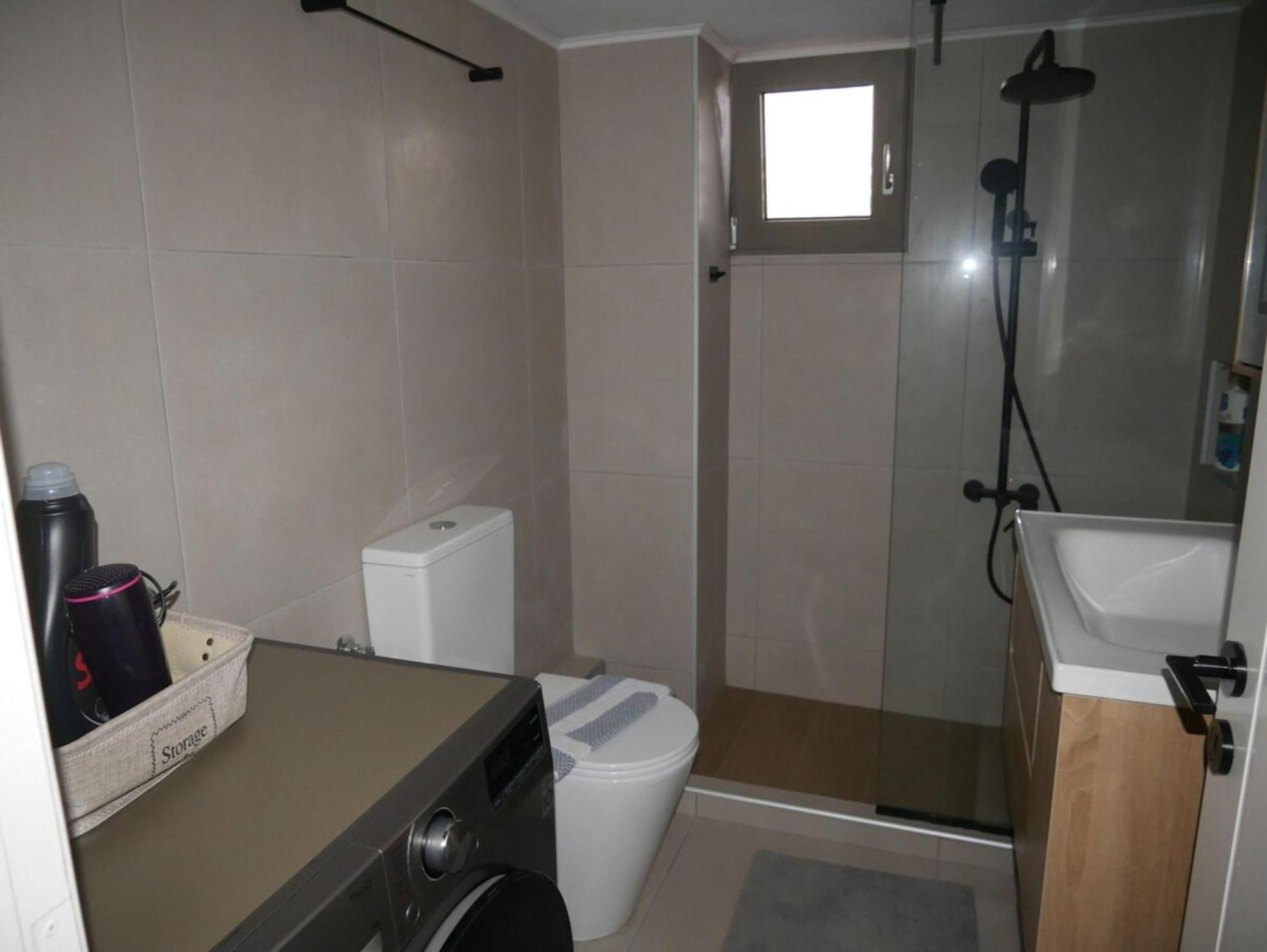 Gio's Cosy With Private Balcony Apartment *