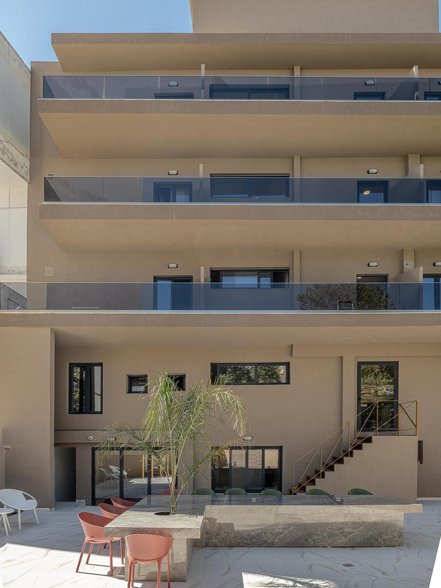 Miss Marrone Hotel 4*