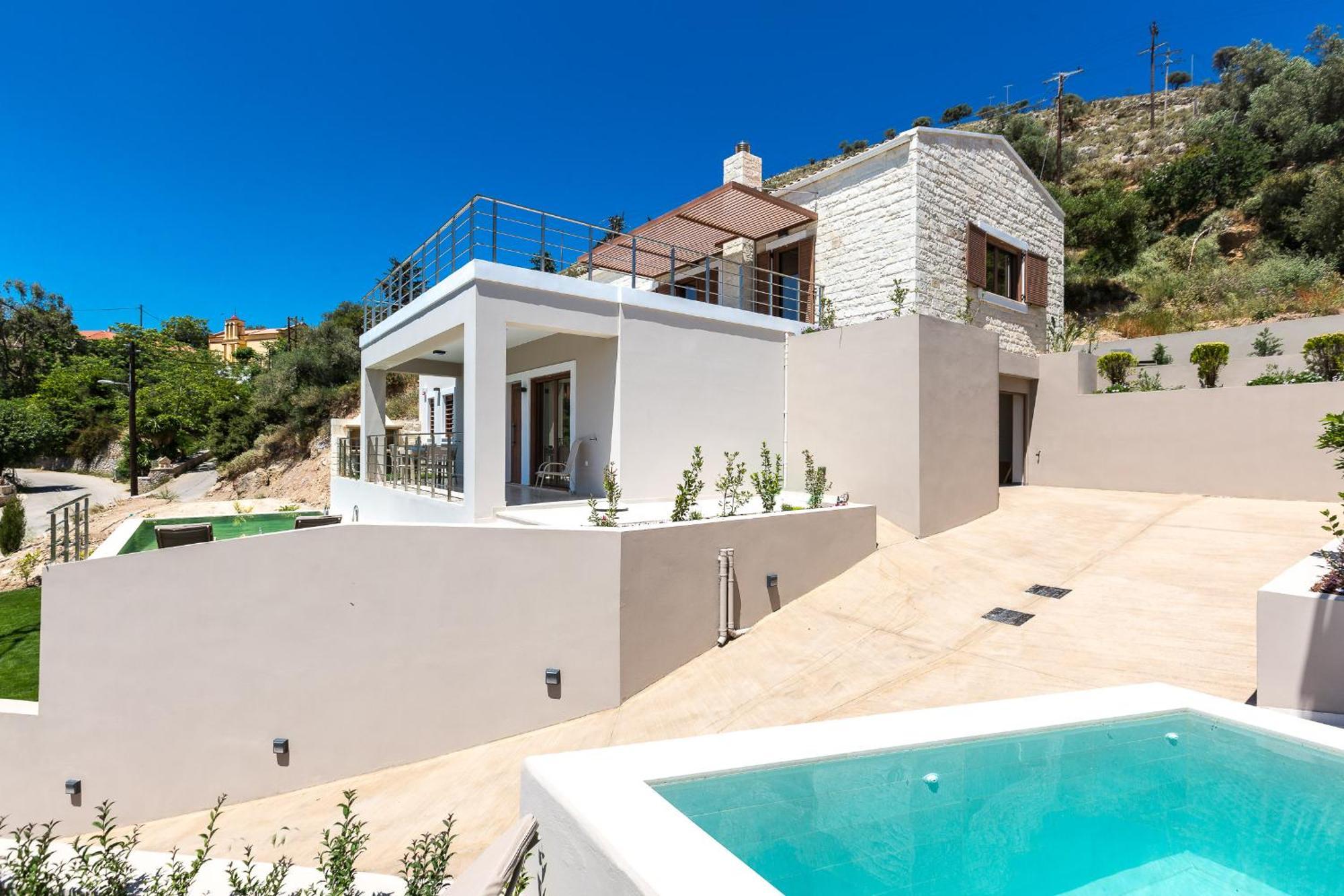 Upper View Villa 1, With Private Pool * Chania (Crete)