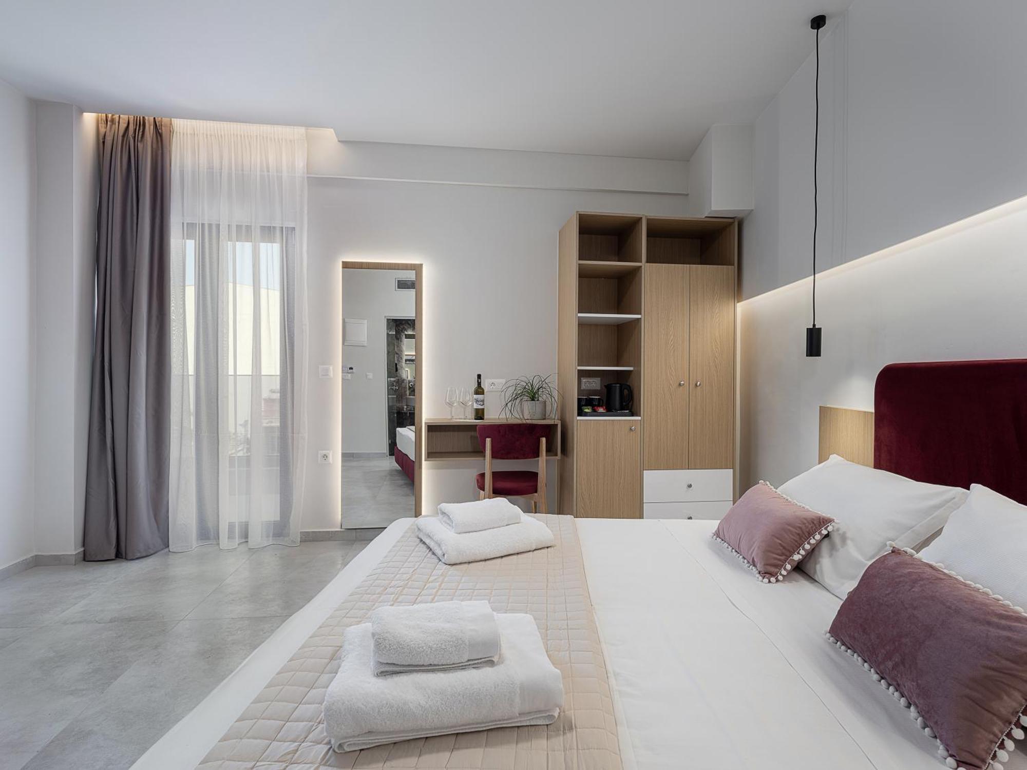 Miss Marrone Hotel