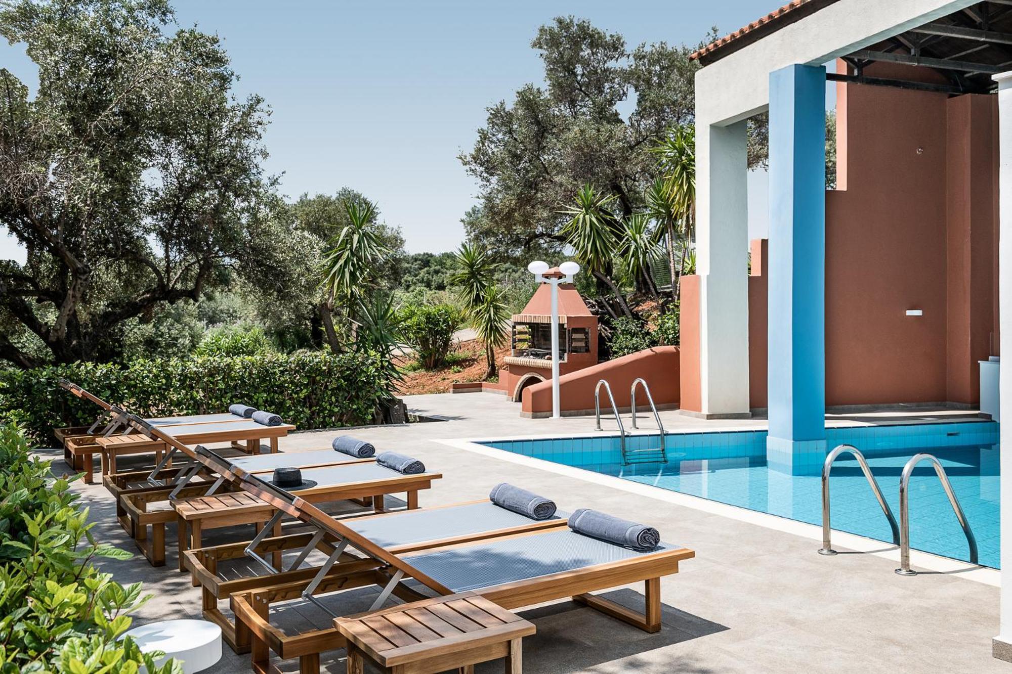 Villa Vilia, House On The Hill *