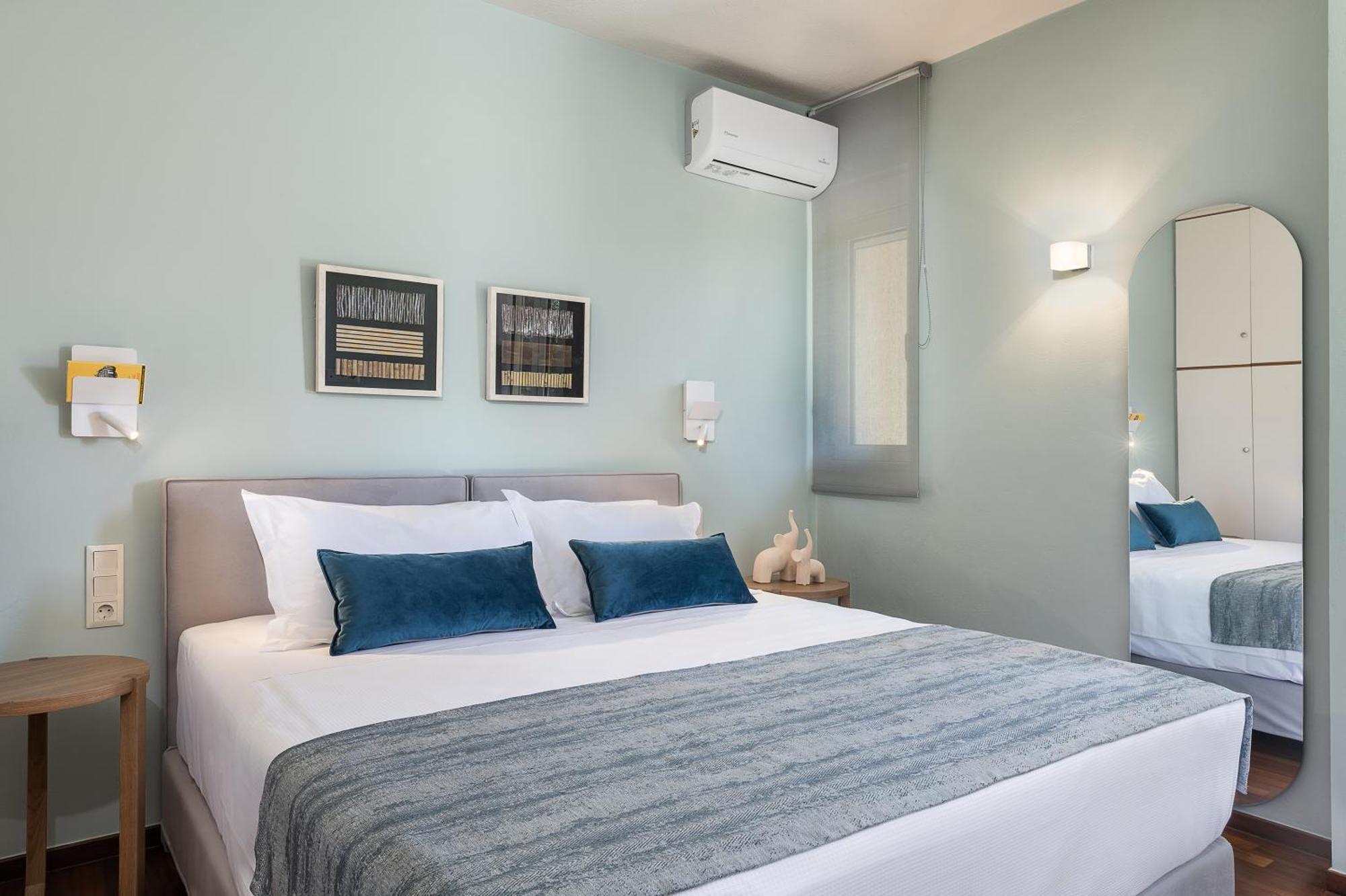 Vilia, House On The Hill Villa Chania (Crete)