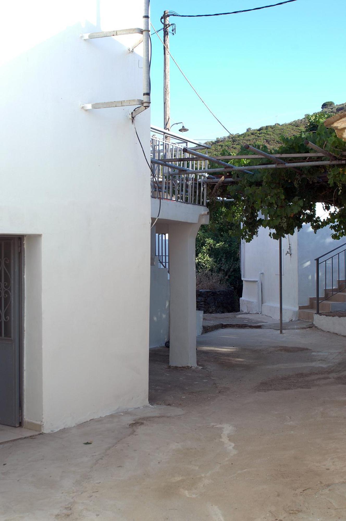 Ioannis At Skonizo Apartment
