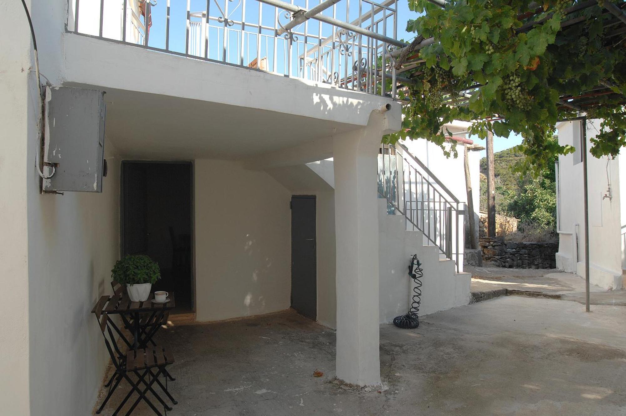 Ioannis At Skonizo Apartment