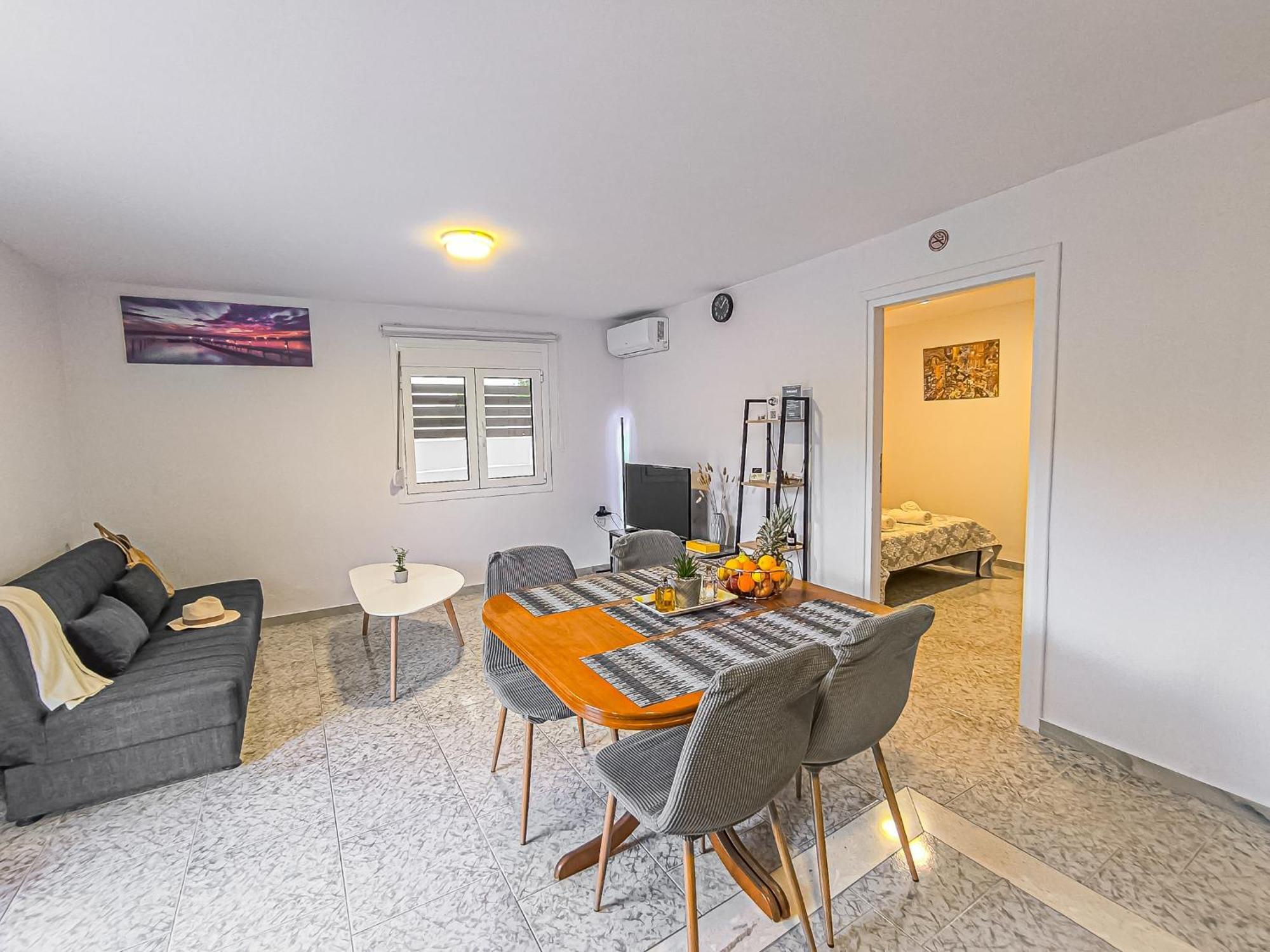 Comfy Flat With Large Terrace, Fiber Internet And Private Parking Chania (Crete)