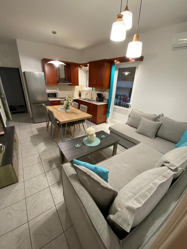 Apartment Voula's Place *