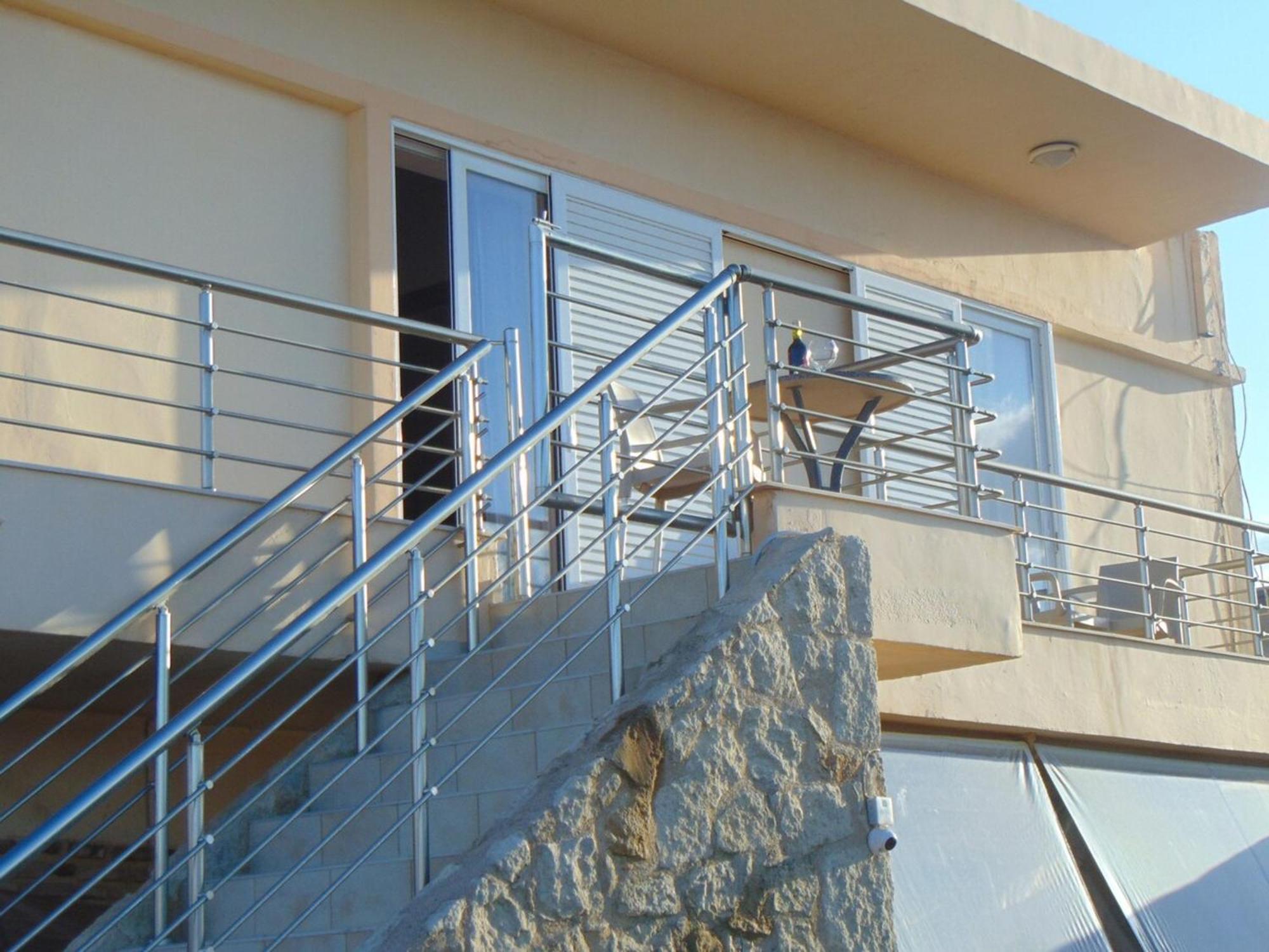 Comfy Beachfront Litinas Casa With Seaview Apartment *