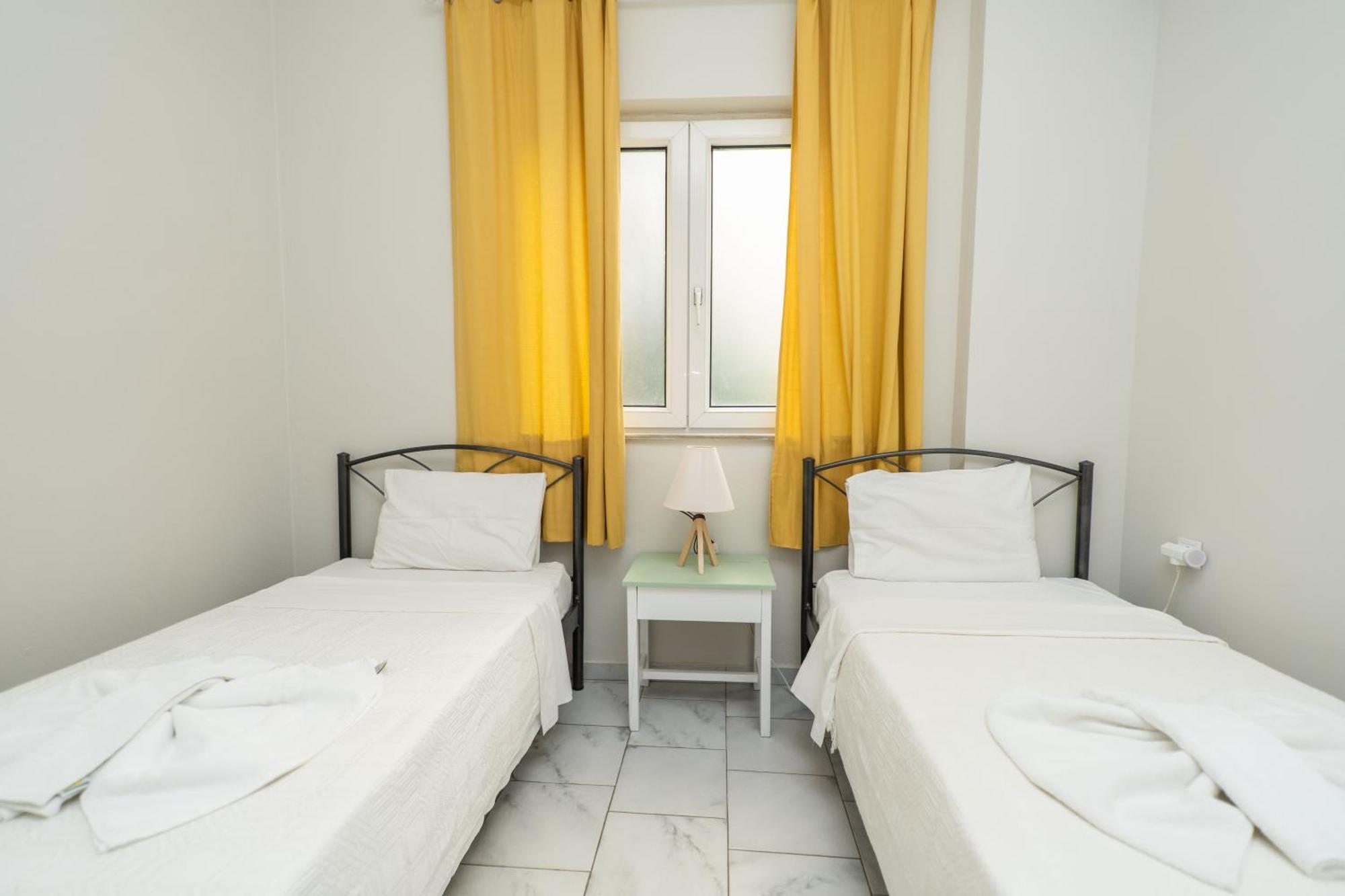 Dimitris Break Apts Aparthotel