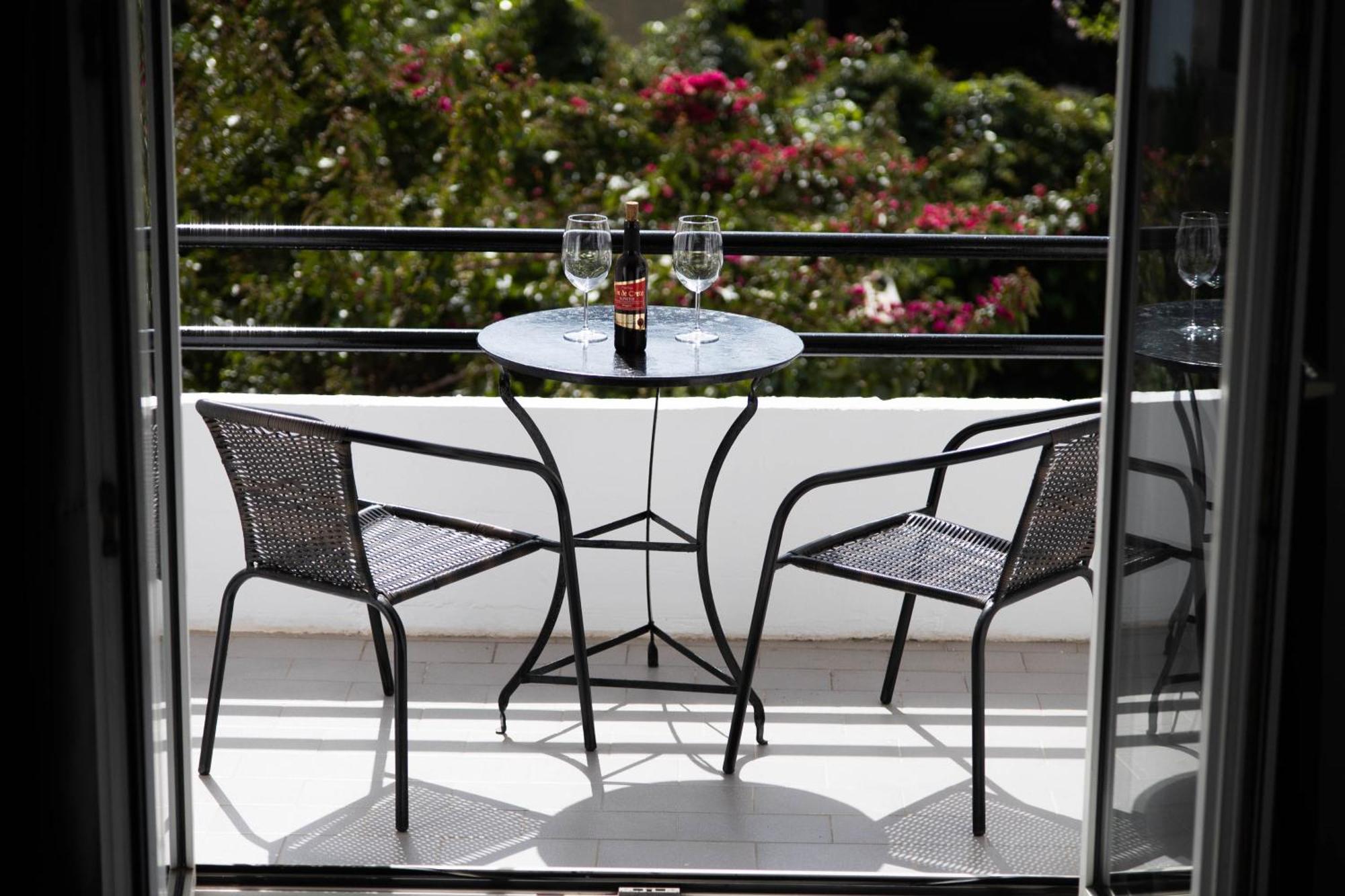 Dimitris Break Apts Aparthotel