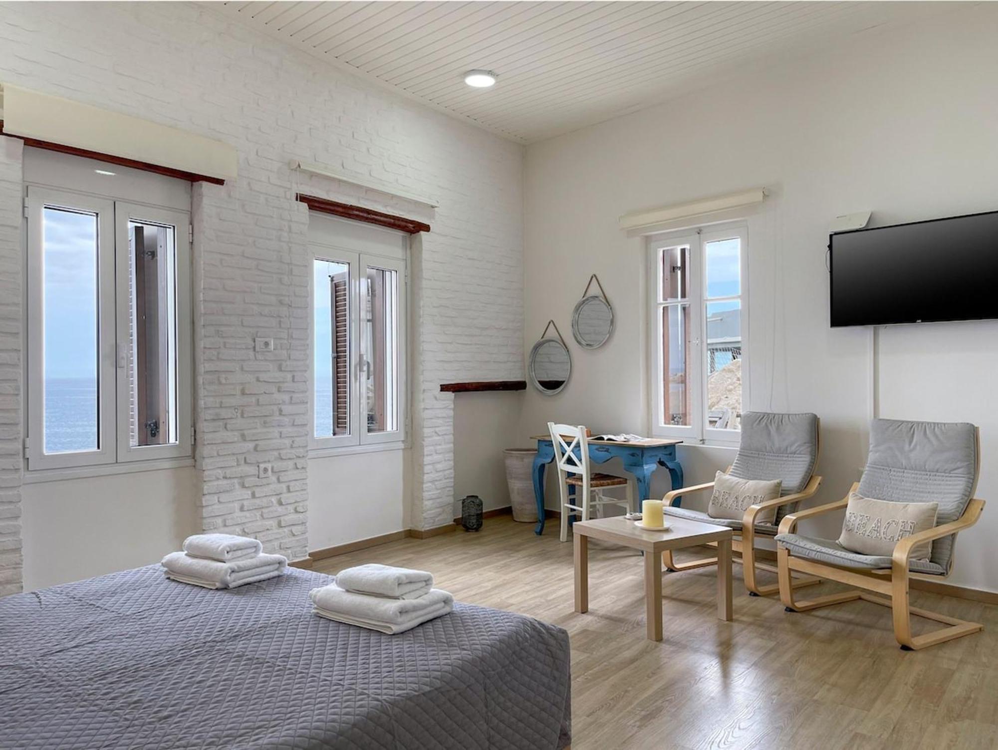 Waves - Seaside Escape Holiday home Chania (Crete)