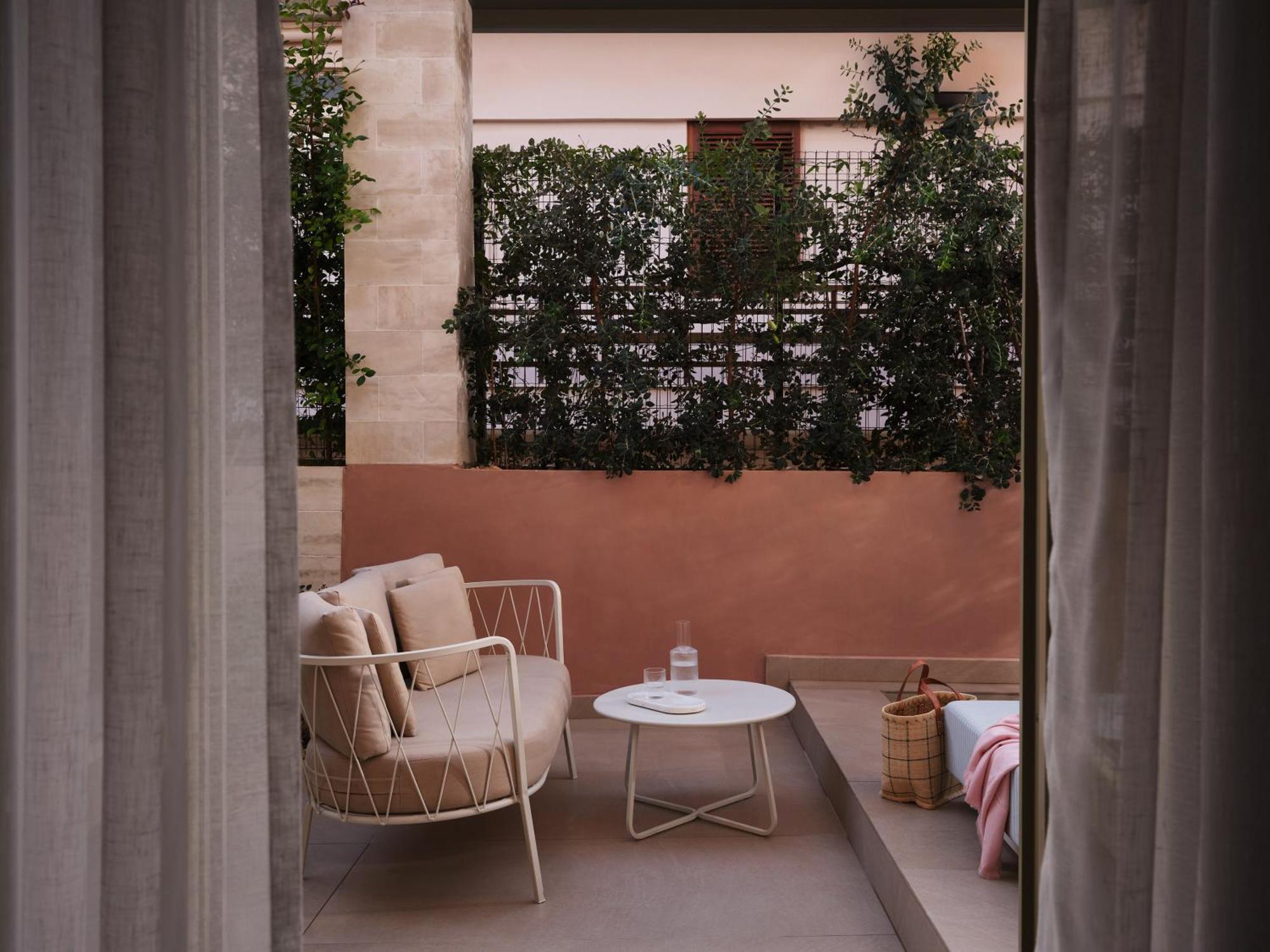Domus Blanc Boutique 5*