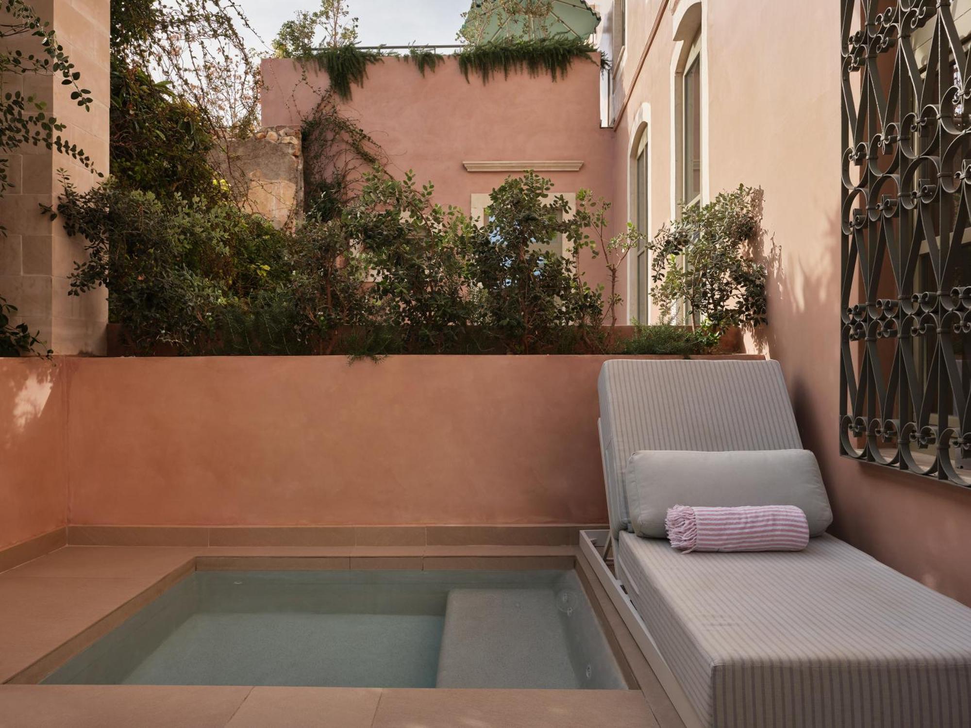 Domus Blanc Boutique 5*