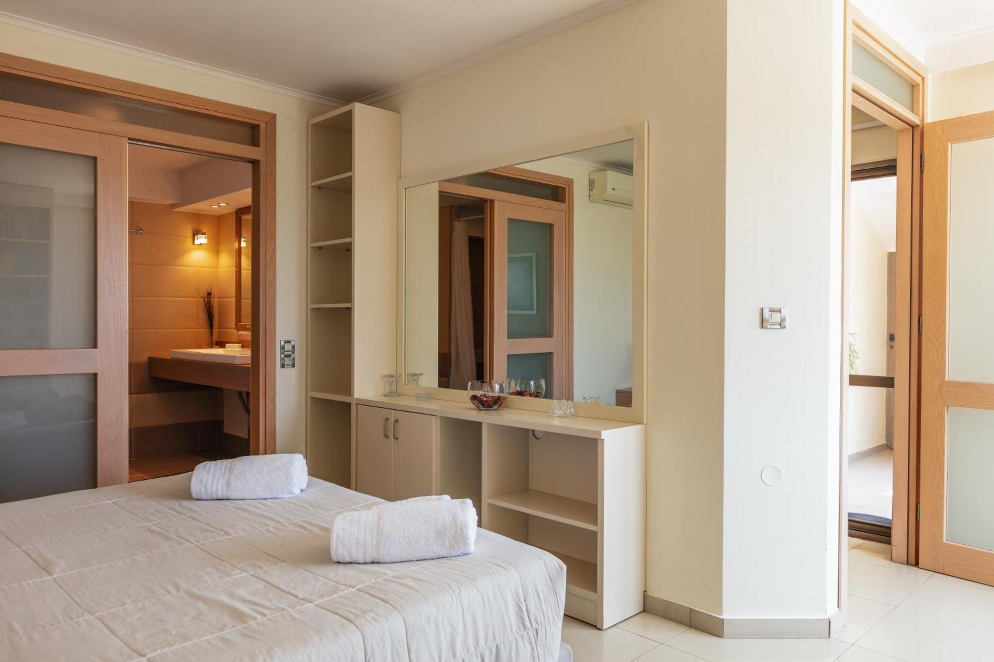 Anastasia - Private Pool & Panoramic Views