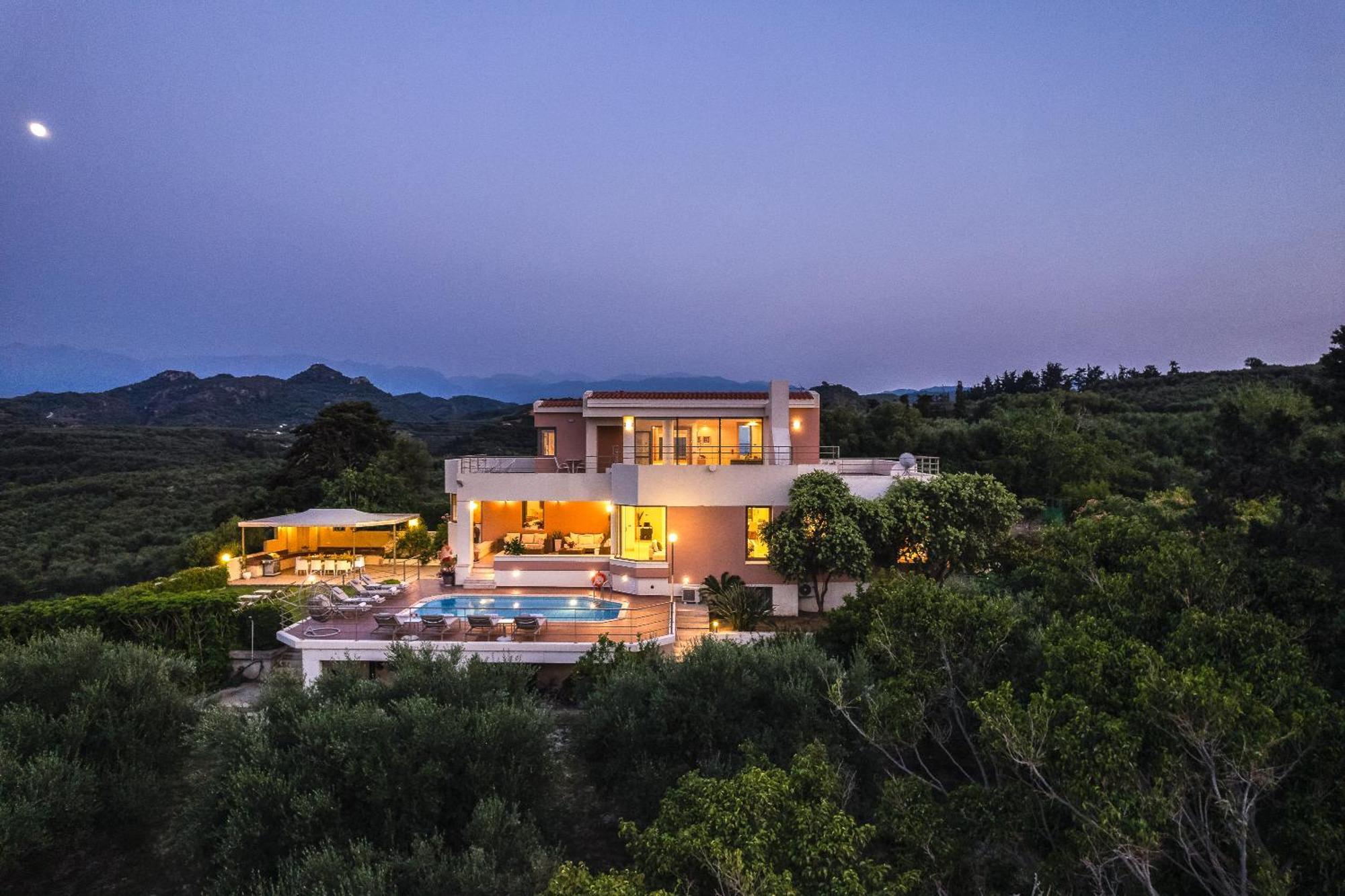 Anastasia - Private Pool & Panoramic Views Villa