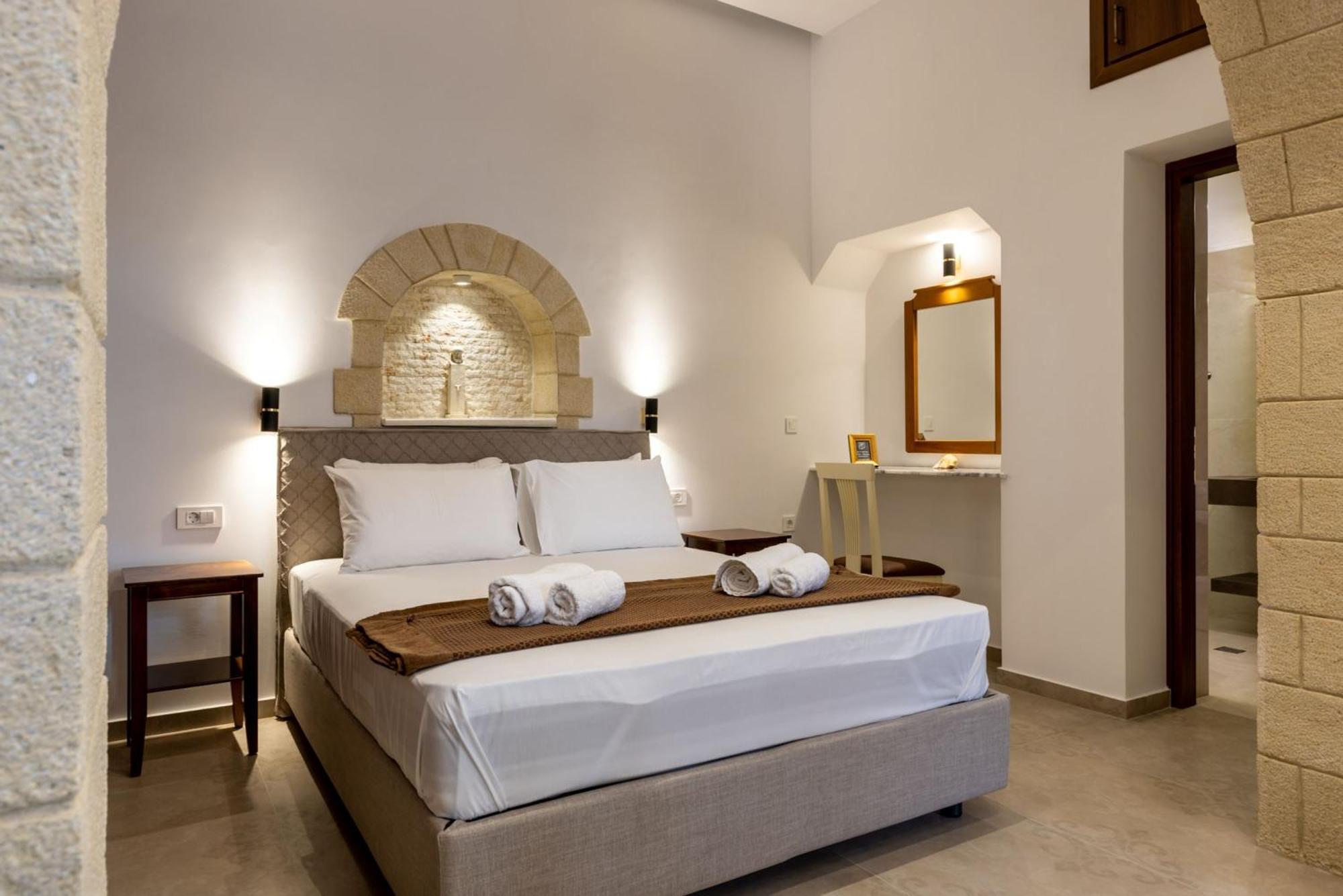 The Owl House Near Chania Centre * Chania (Crete)