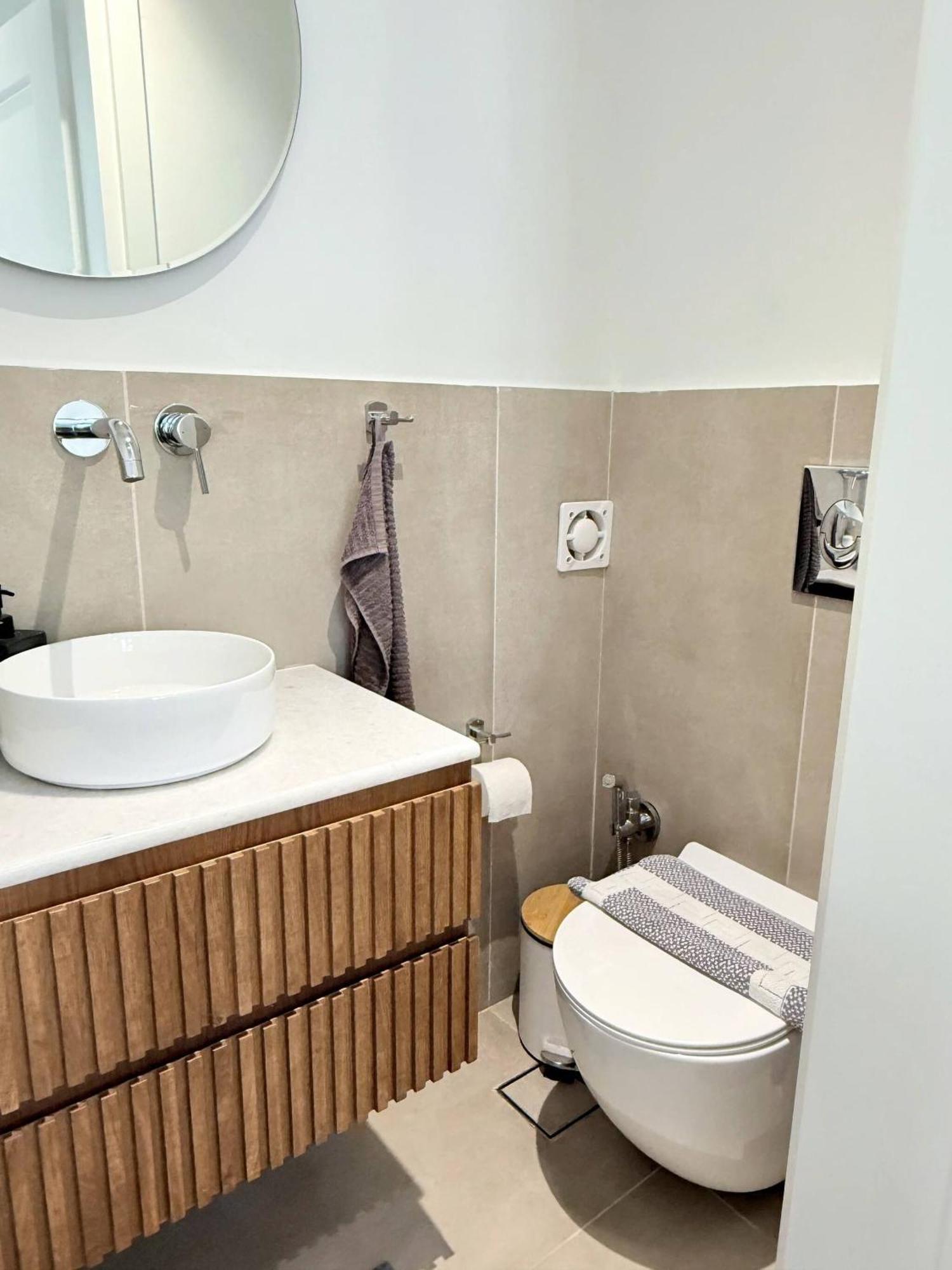 Azure Loft - 3min Walk To Beach, 10min To Old Town Chrissi Akti Chania