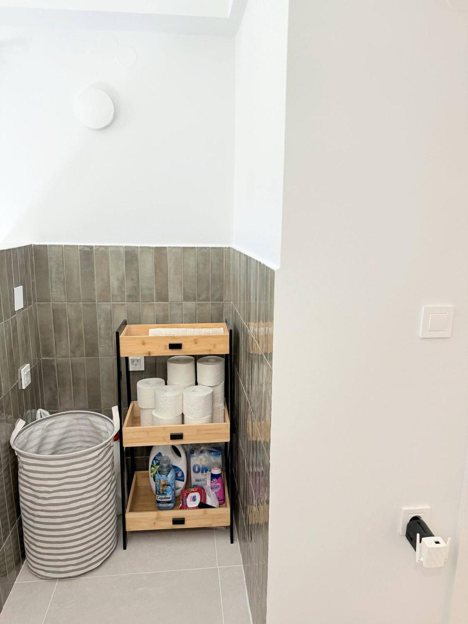Azure Loft - 3min Walk To Beach, 10min To Old Town Apartamento